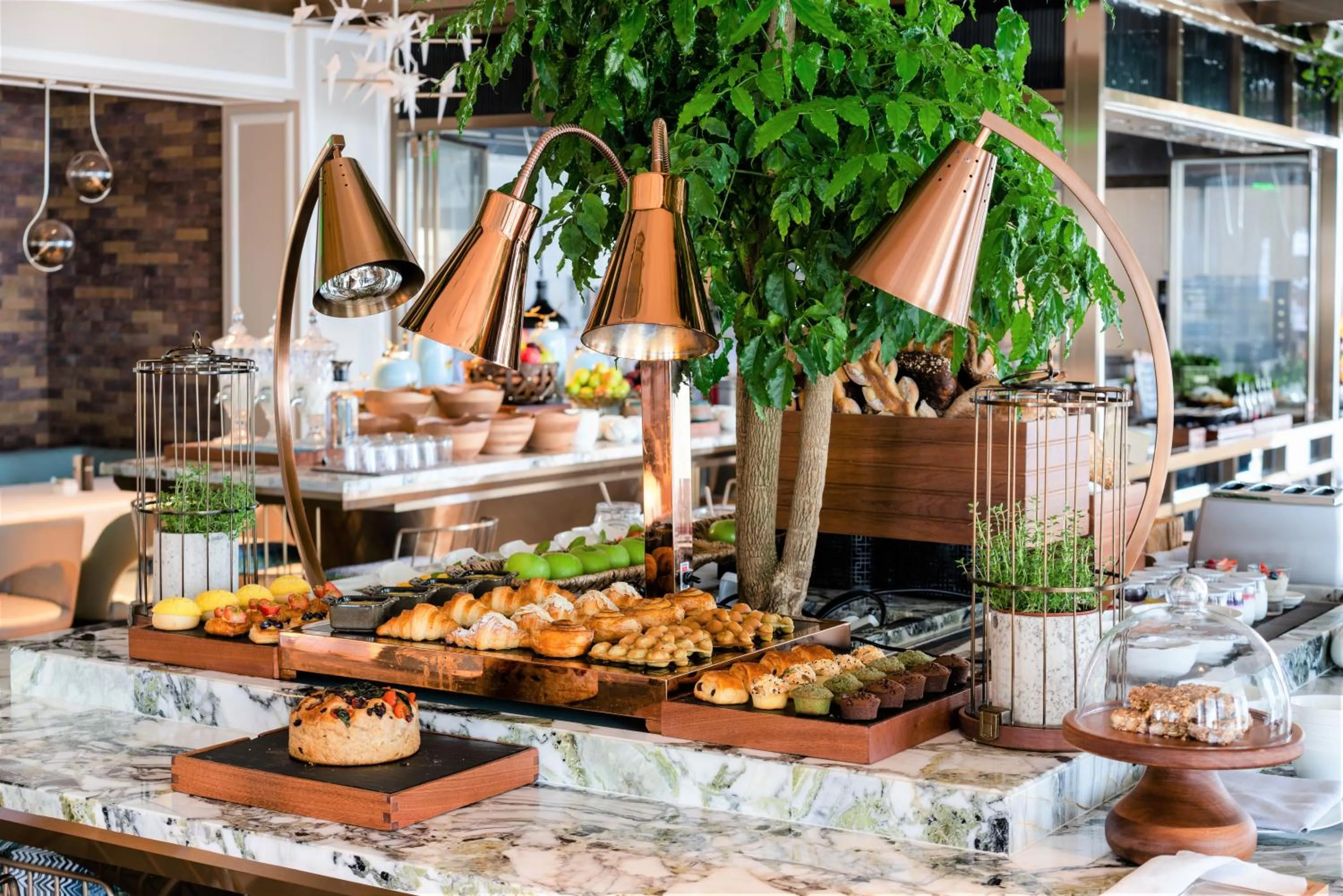 Food and drinks in Jumeirah Living Guangzhou