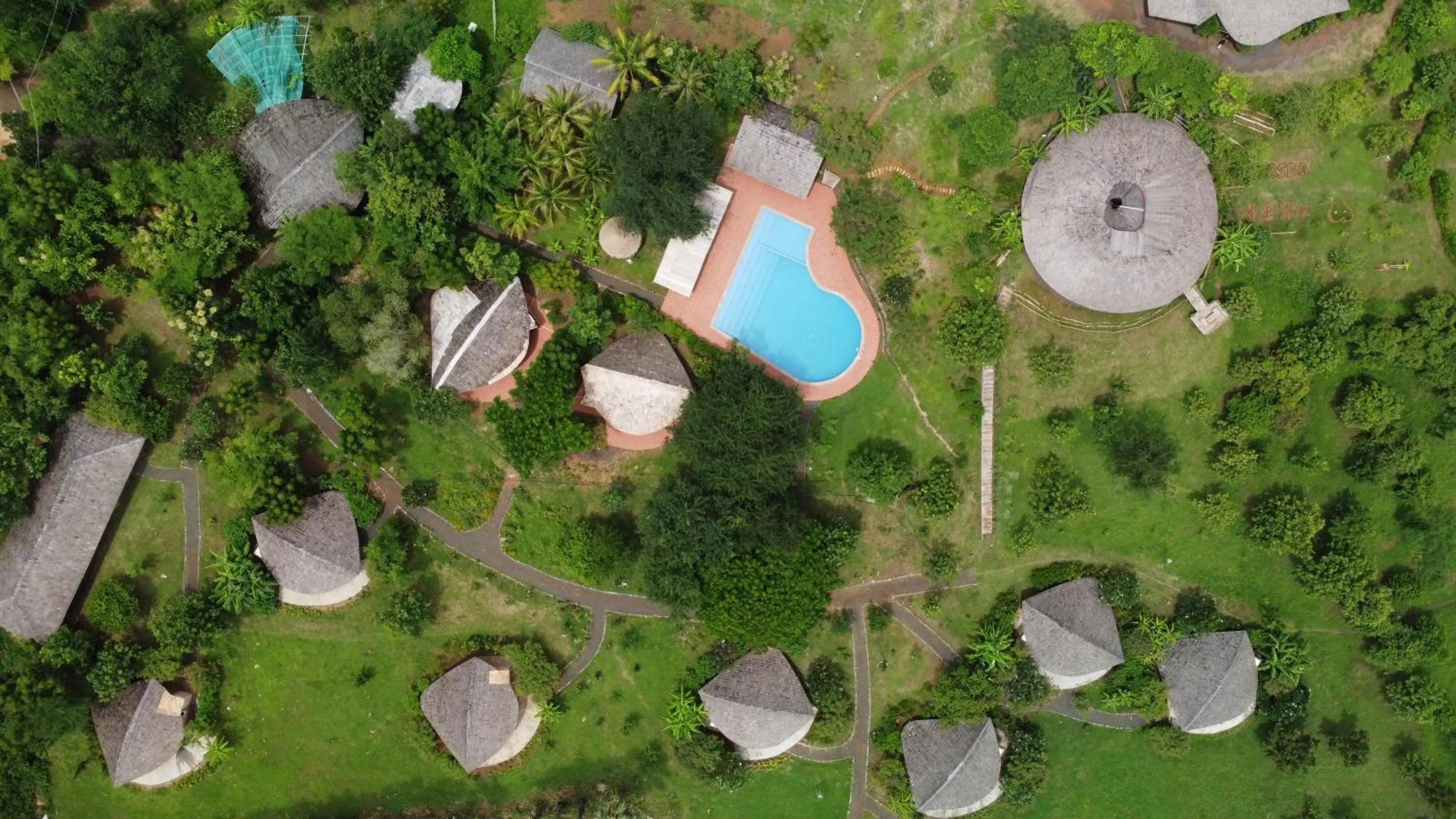 Hanchey Bamboo Resort