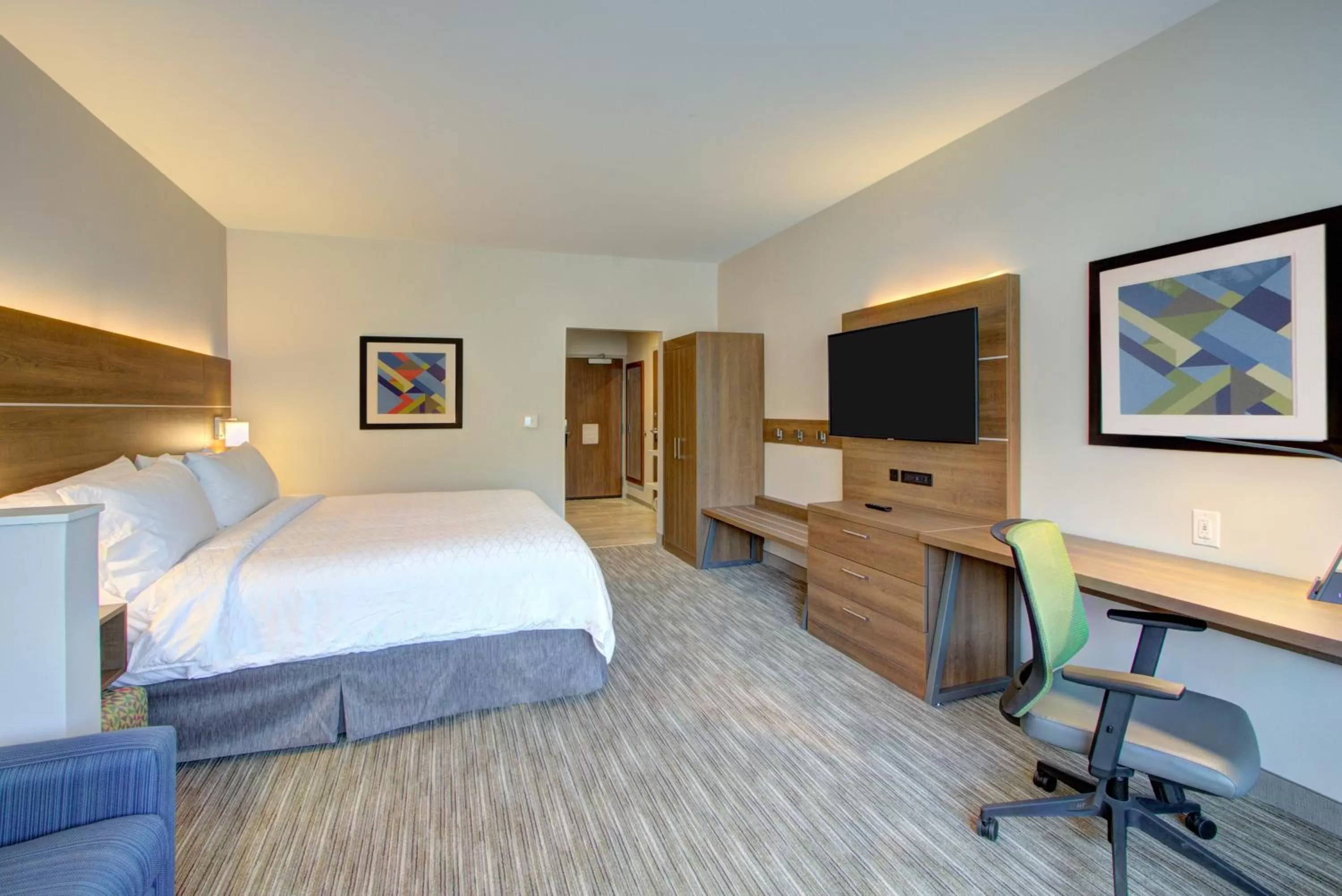Bedroom, Bed in Holiday Inn Express & Suites Charlotte Southwest by IHG