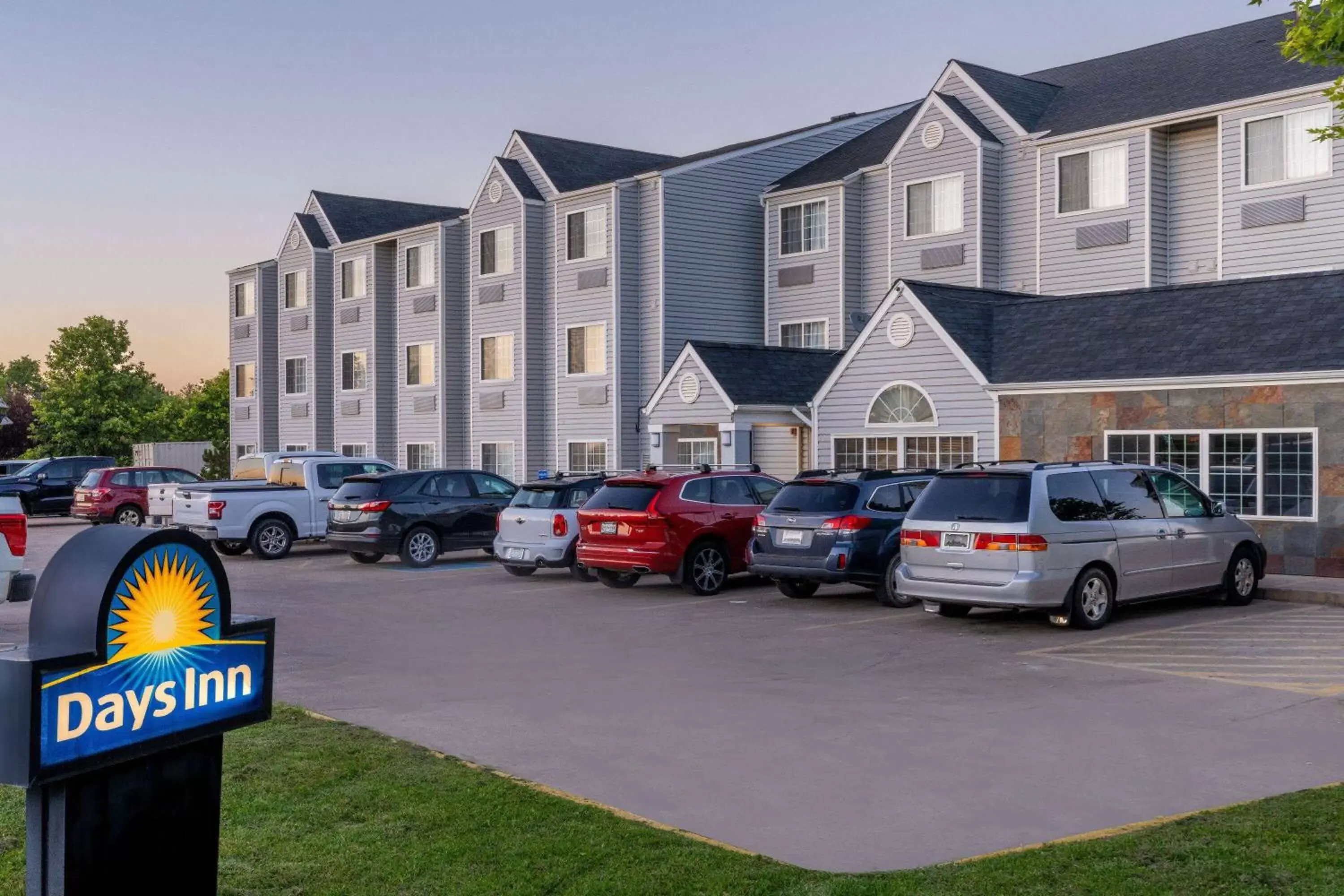 Days Inn & Suites by Wyndham Greeley Days Inn & Suites by Wyndham Greeley
