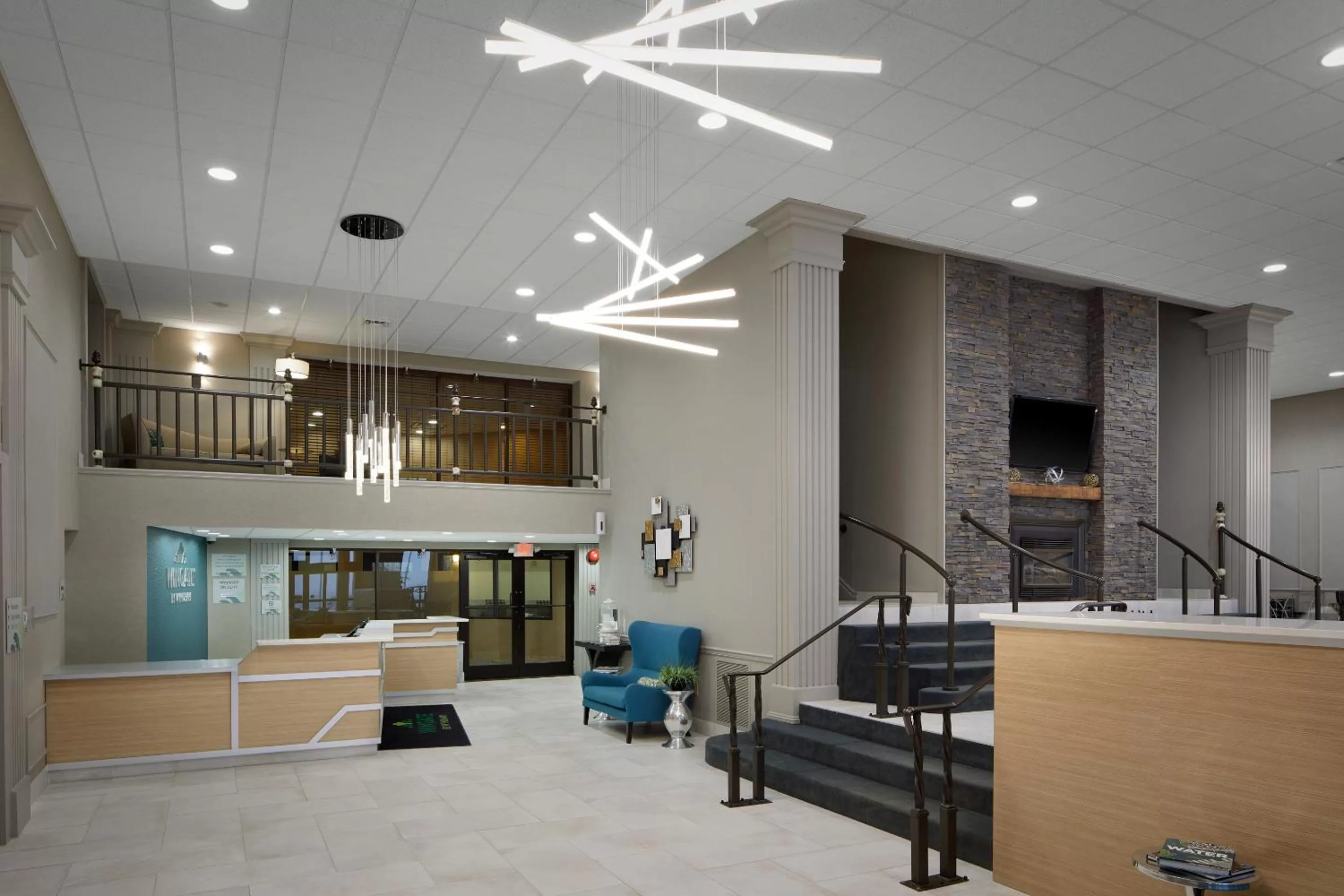 Lobby or reception in Wingate by Wyndham St. Clairsville/Wheeling