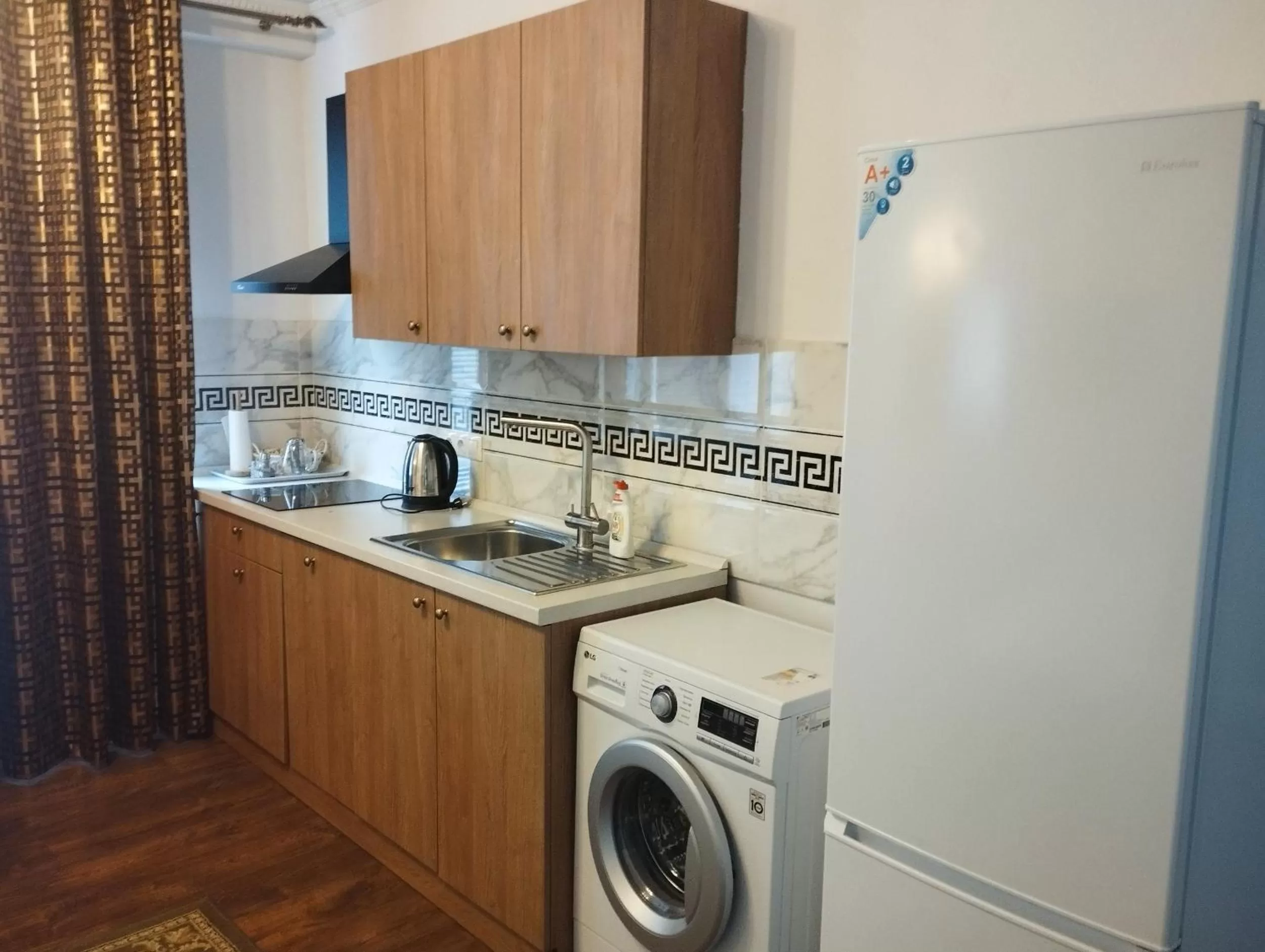 Kitchen or kitchenette in Klassik Hotel