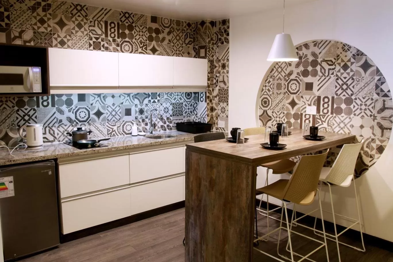 Kitchen or kitchenette in Urban Suites Apart Hotel