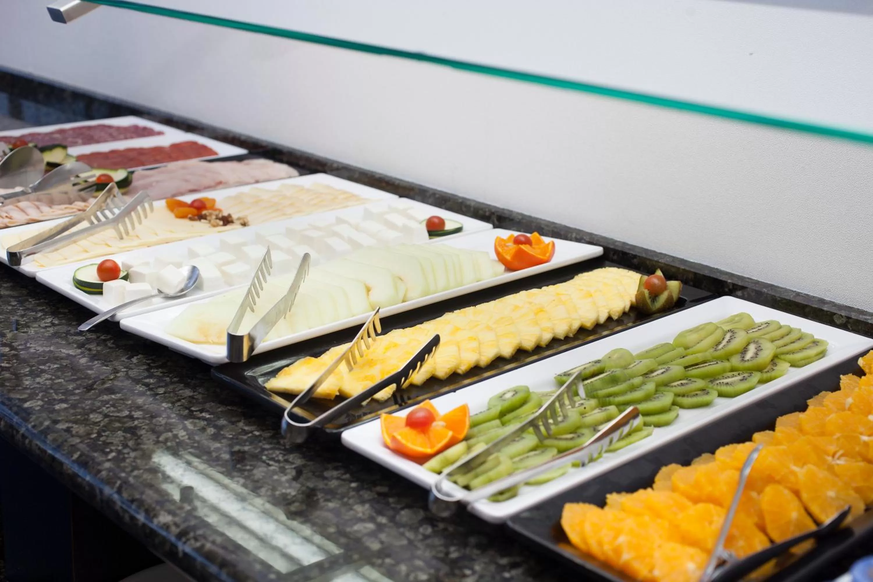 Buffet breakfast in Axor Barajas