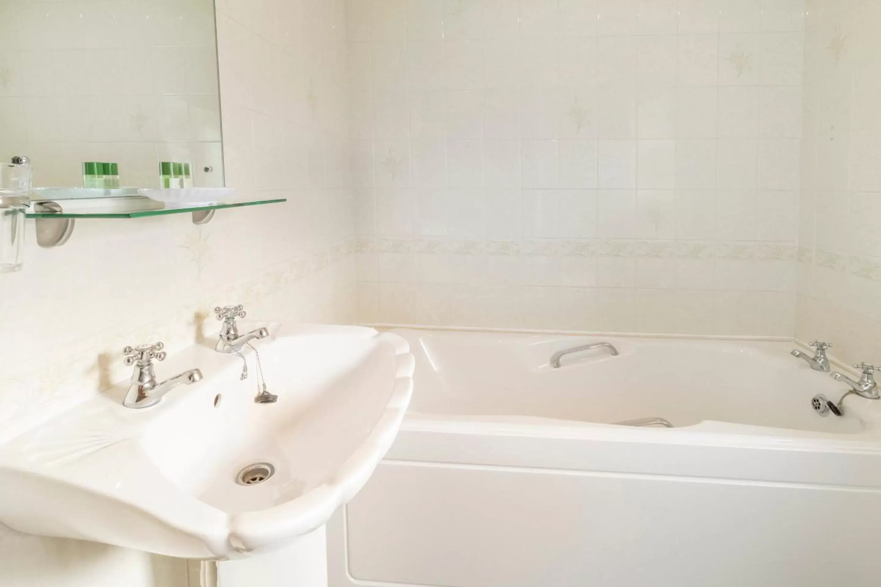 Standard Single Room in OYO Elm Farm Country House, Norwich Airport Standard Single Room in OYO Elm Farm Country House, Norwich Airport