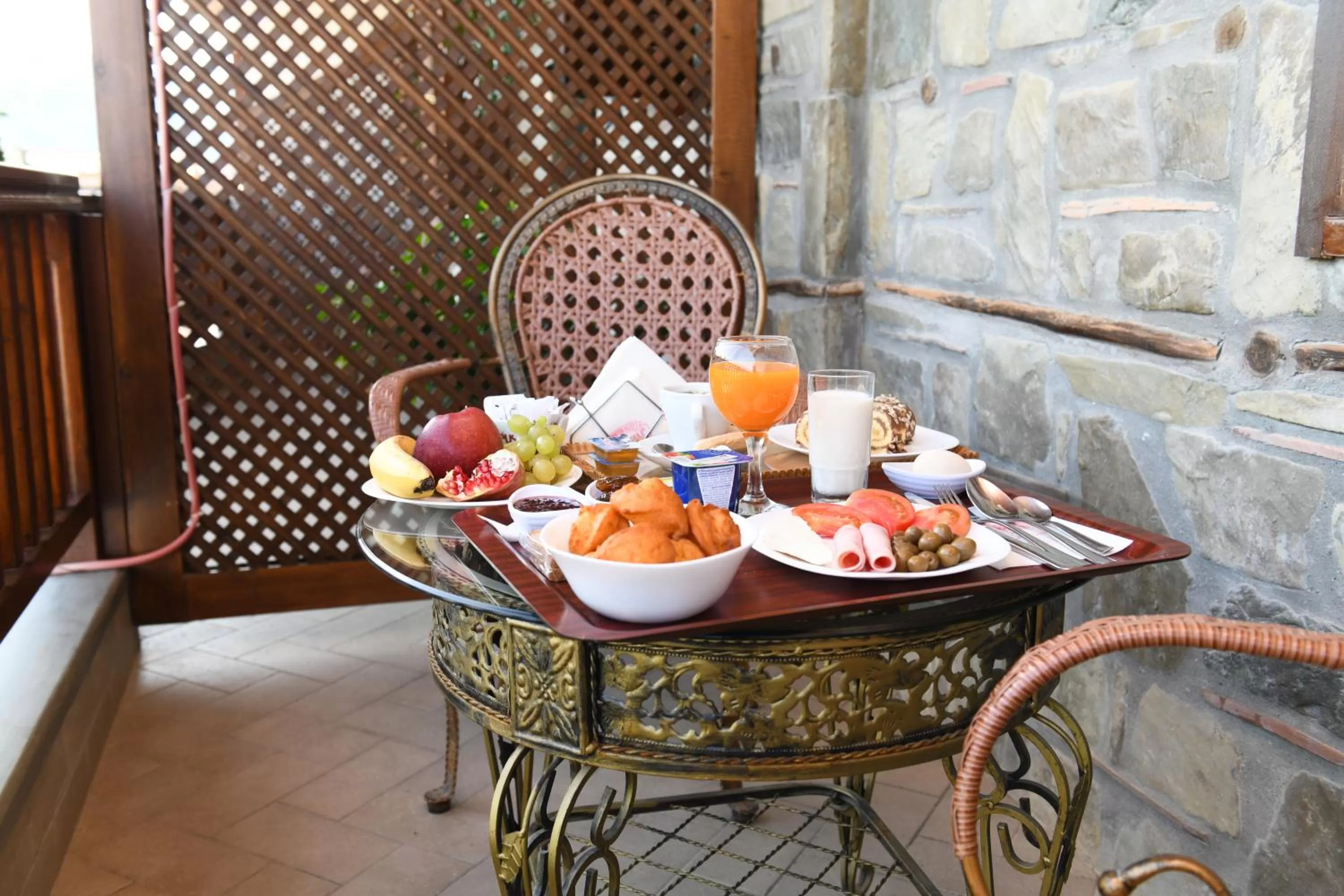 Breakfast in Hotel Kaceli