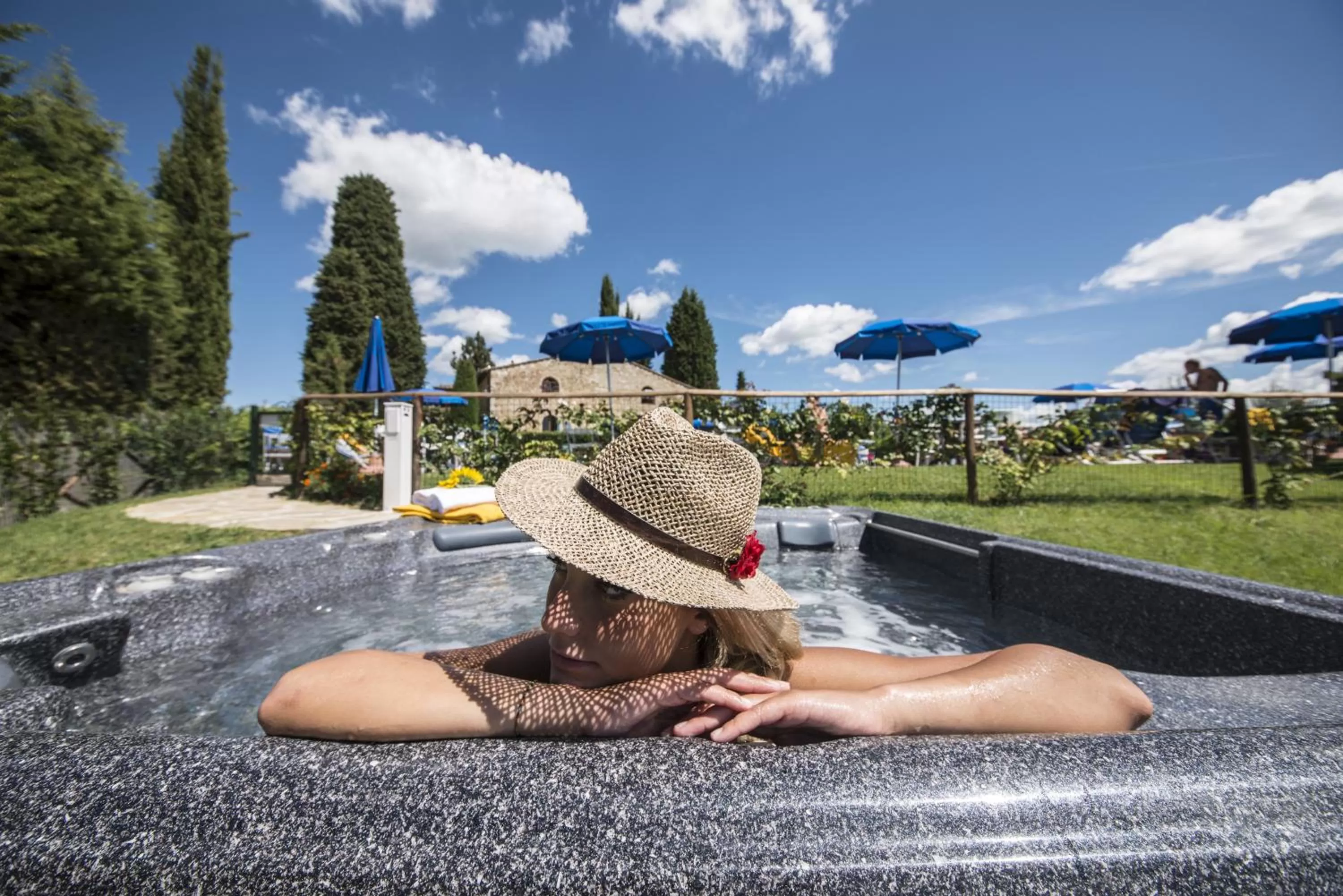 Hot Tub in Hotel Belvedere Di San Leonino