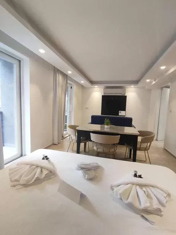 King Room - Disability Access in The G Hotel by JL King Room - Disability Access in The G Hotel by JL