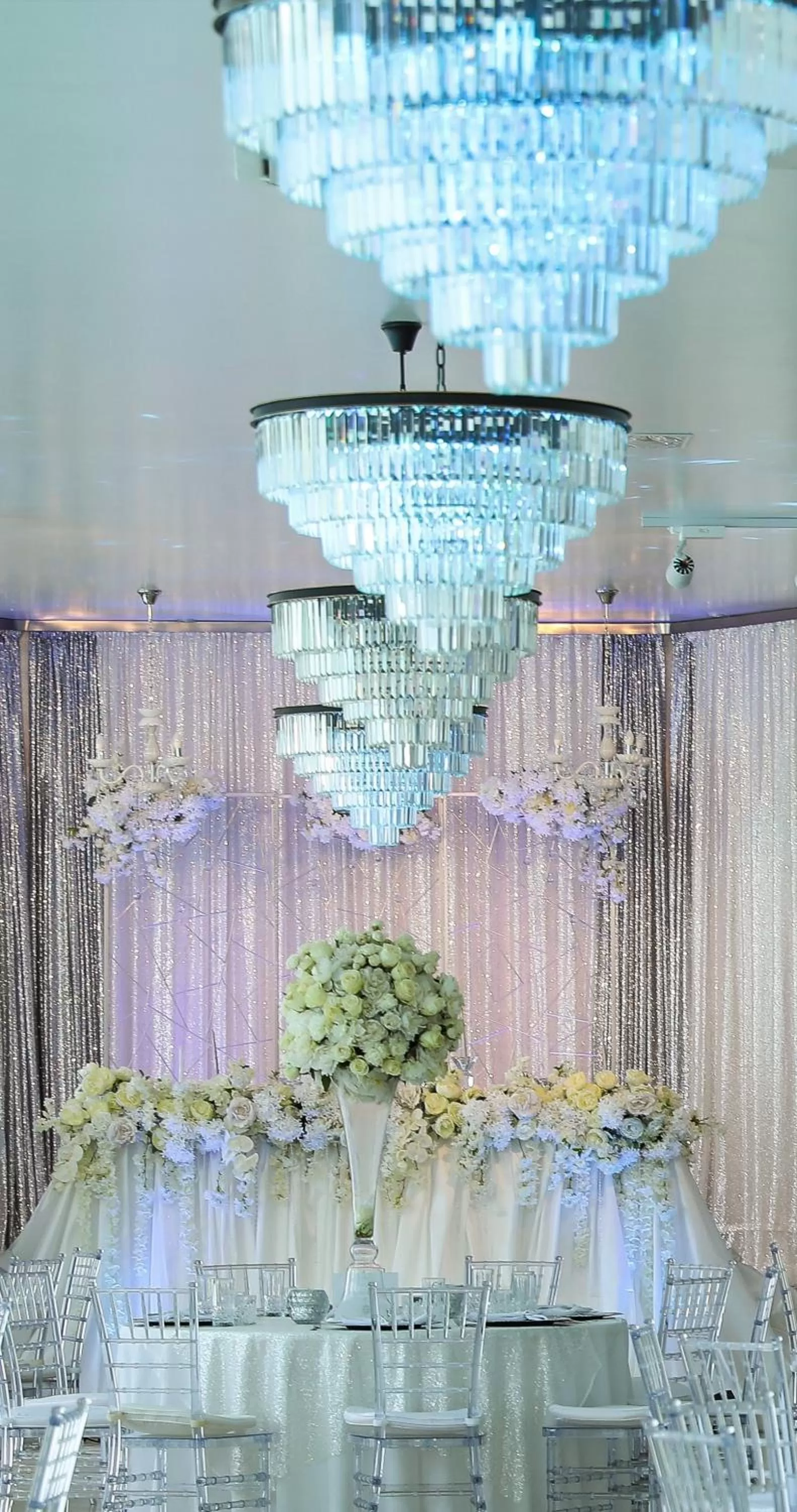 Banquet Facilities in Complex Baroto