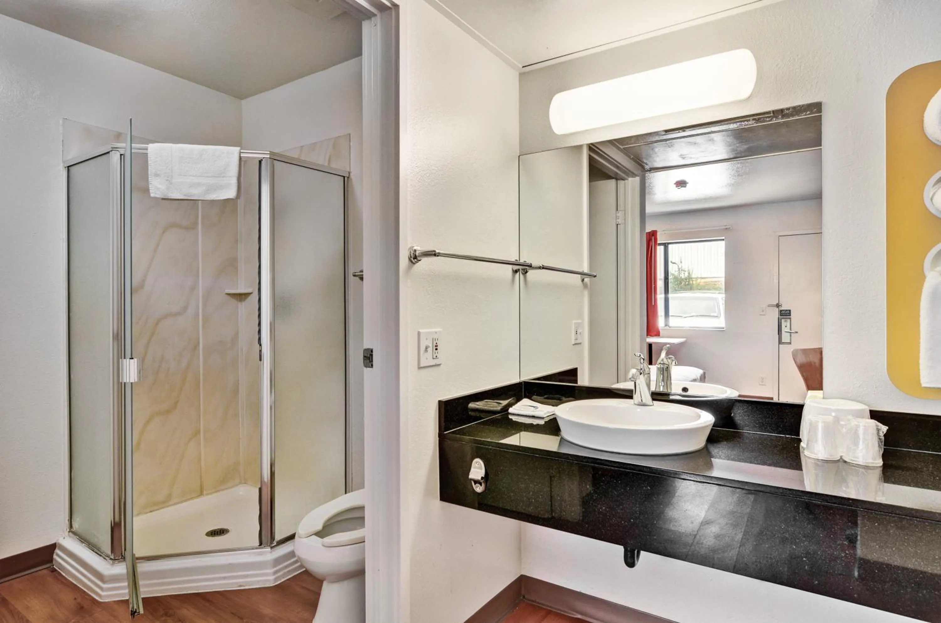 Bathroom in Motel 6-Pittsburgh, PA - Crafton