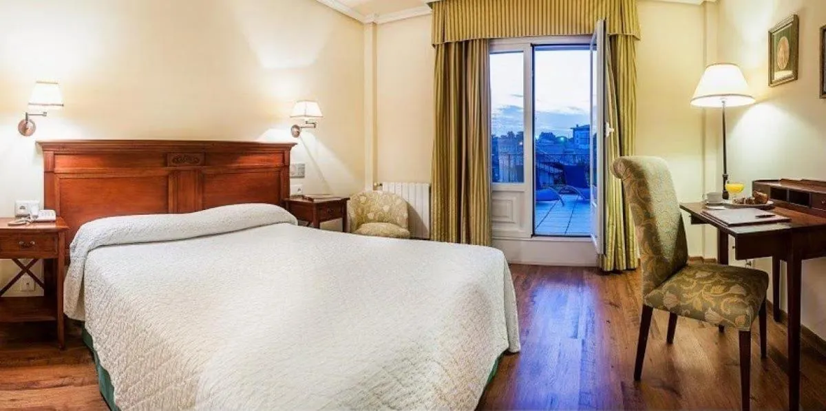 Bedroom, Bed in Silken Spa La Hacienda De Don Juan