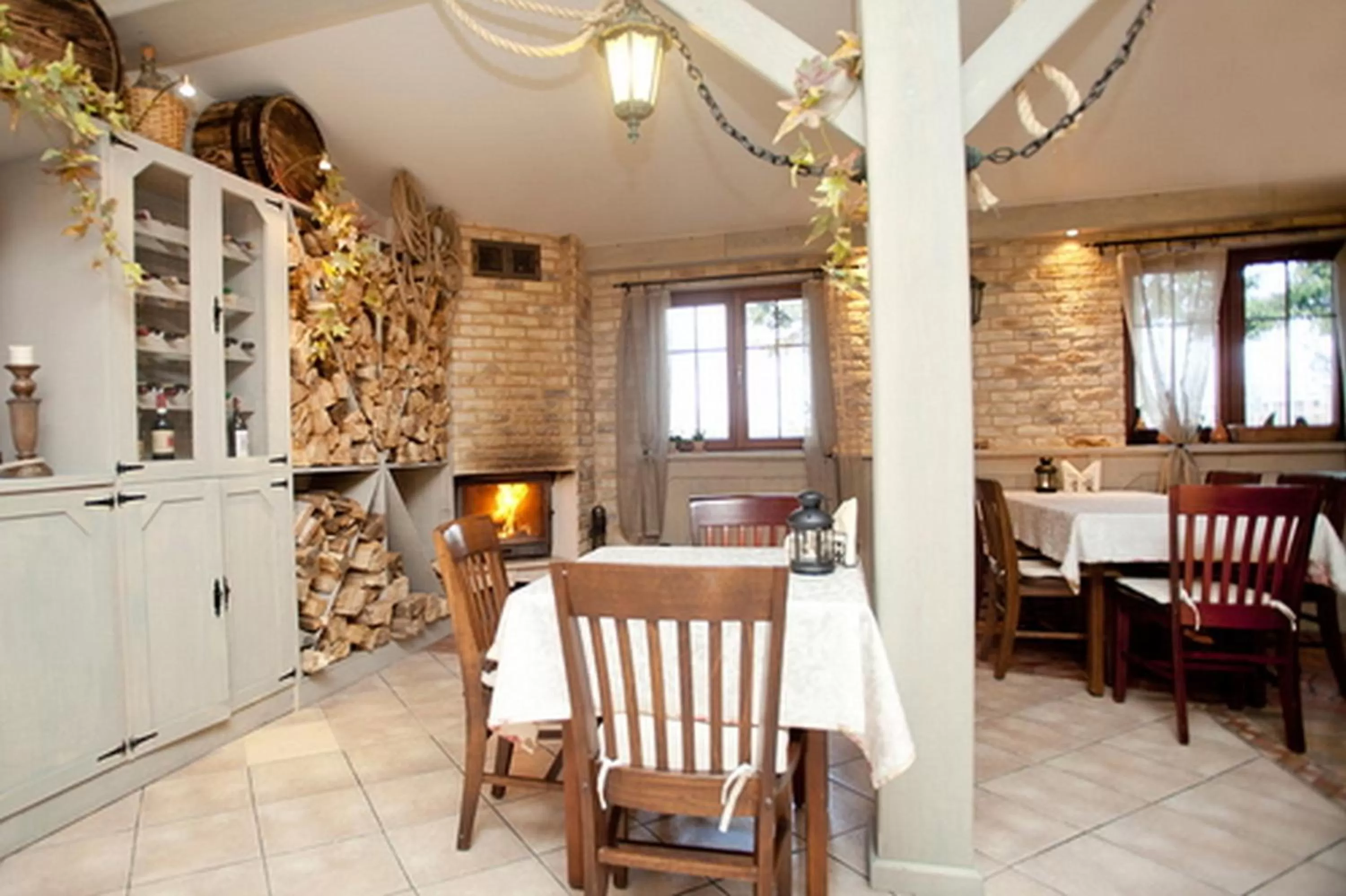 Restaurant/places to eat in Złoty Lin