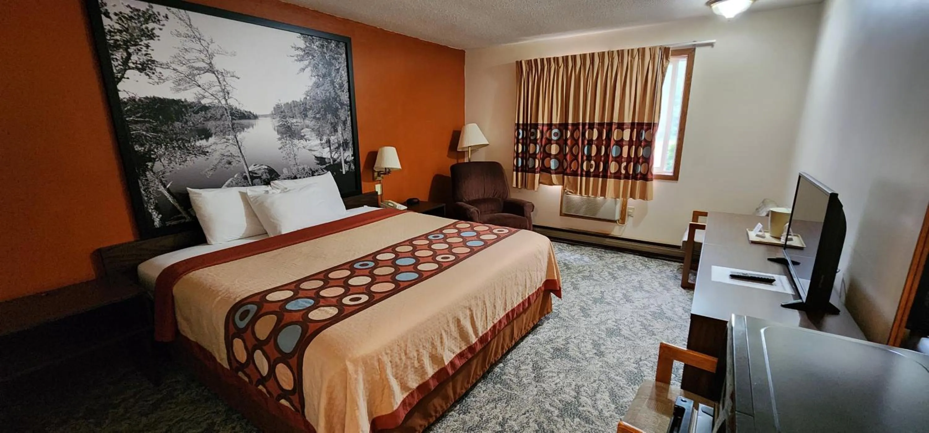Bed in Super 8 by Wyndham Iron Mountain