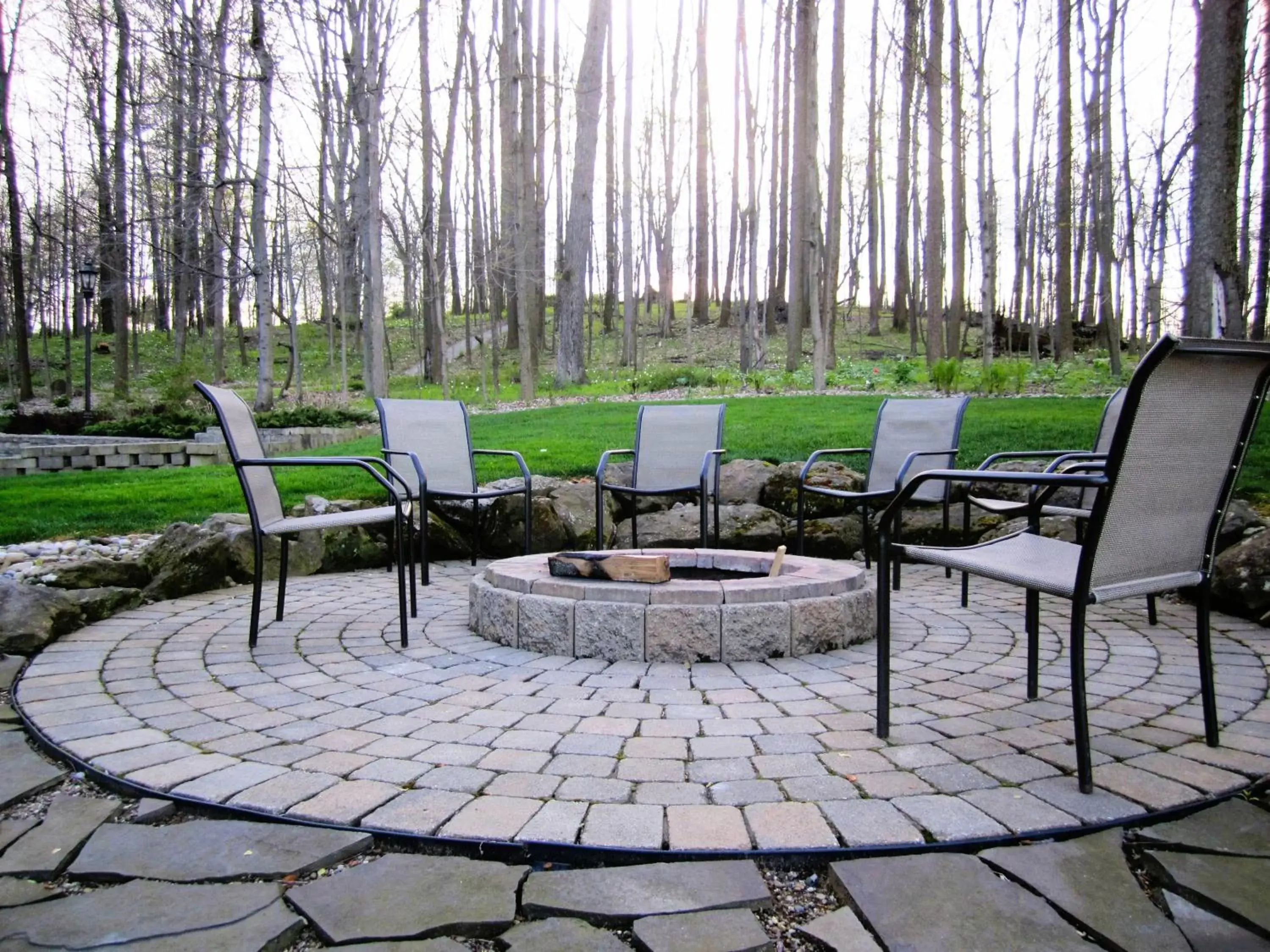 Deluxe Suite in Sojourner's Lodge & Log Cabin Suites Deluxe Suite in Sojourner's Lodge & Log Cabin Suites