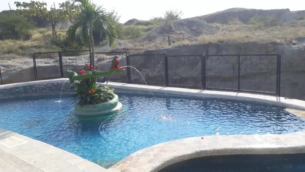 Swimming Pool in El Peñon De Constantino - Tatacoa