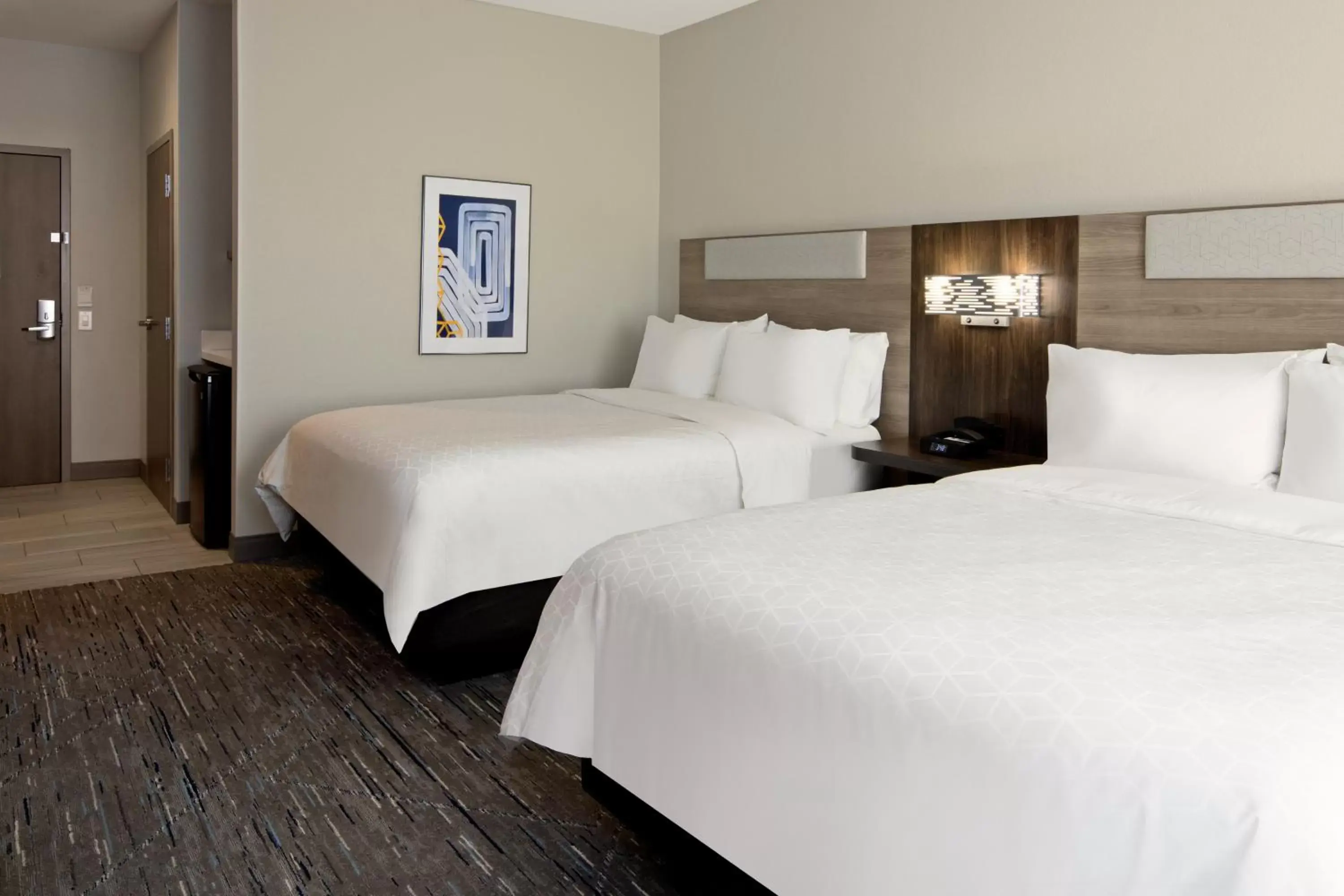 Standard Queen Room with Two Queen Beds and Mobility Accessible Tub in Holiday Inn Express & Suites Palm Desert - Millennium by IHG Standard Queen Room with Two Queen Beds and Mobility Accessible Tub in Holiday Inn Express & Suites Palm Desert - Millennium by IHG