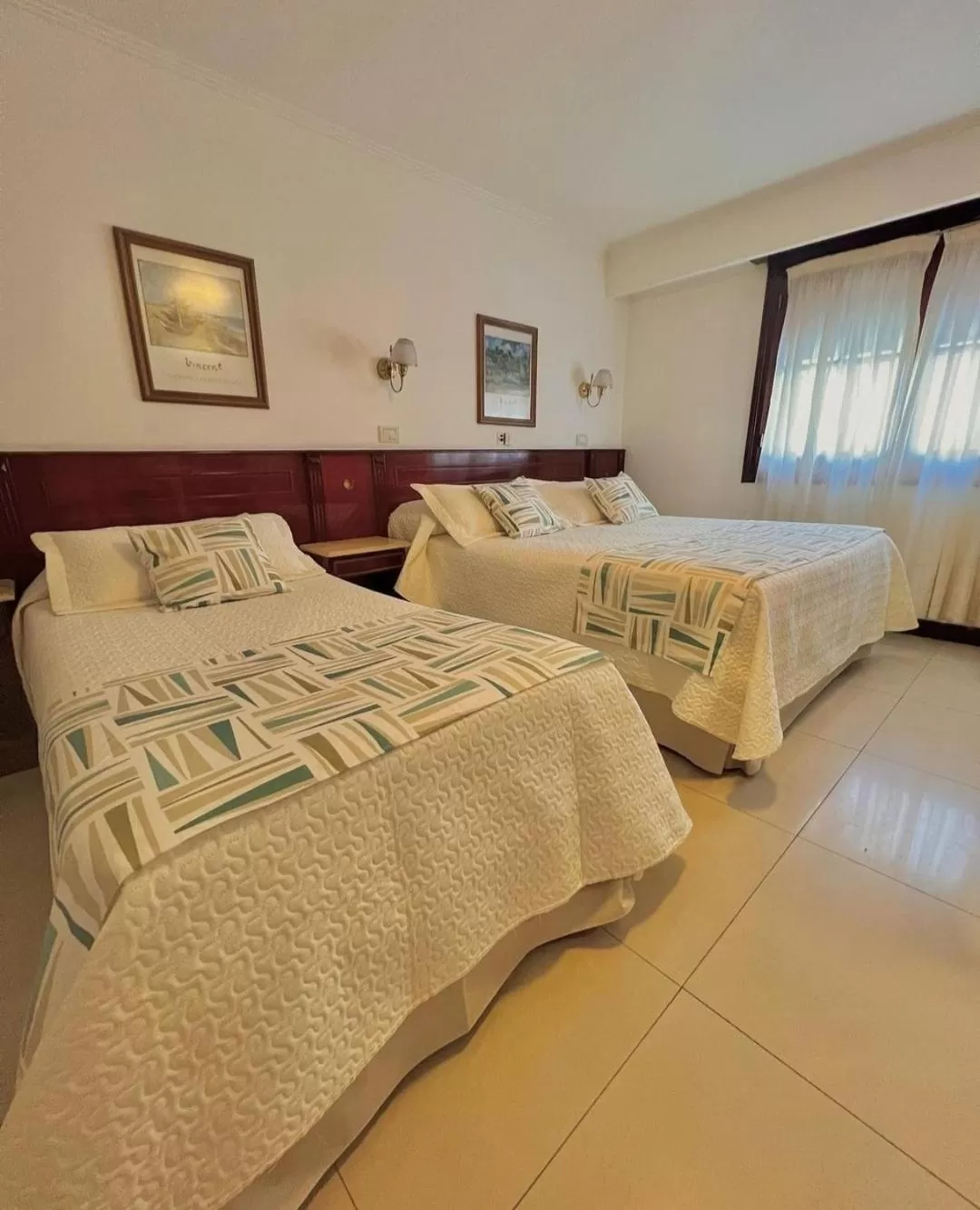 Bed in HOTEL CASTELAR CORDOBA