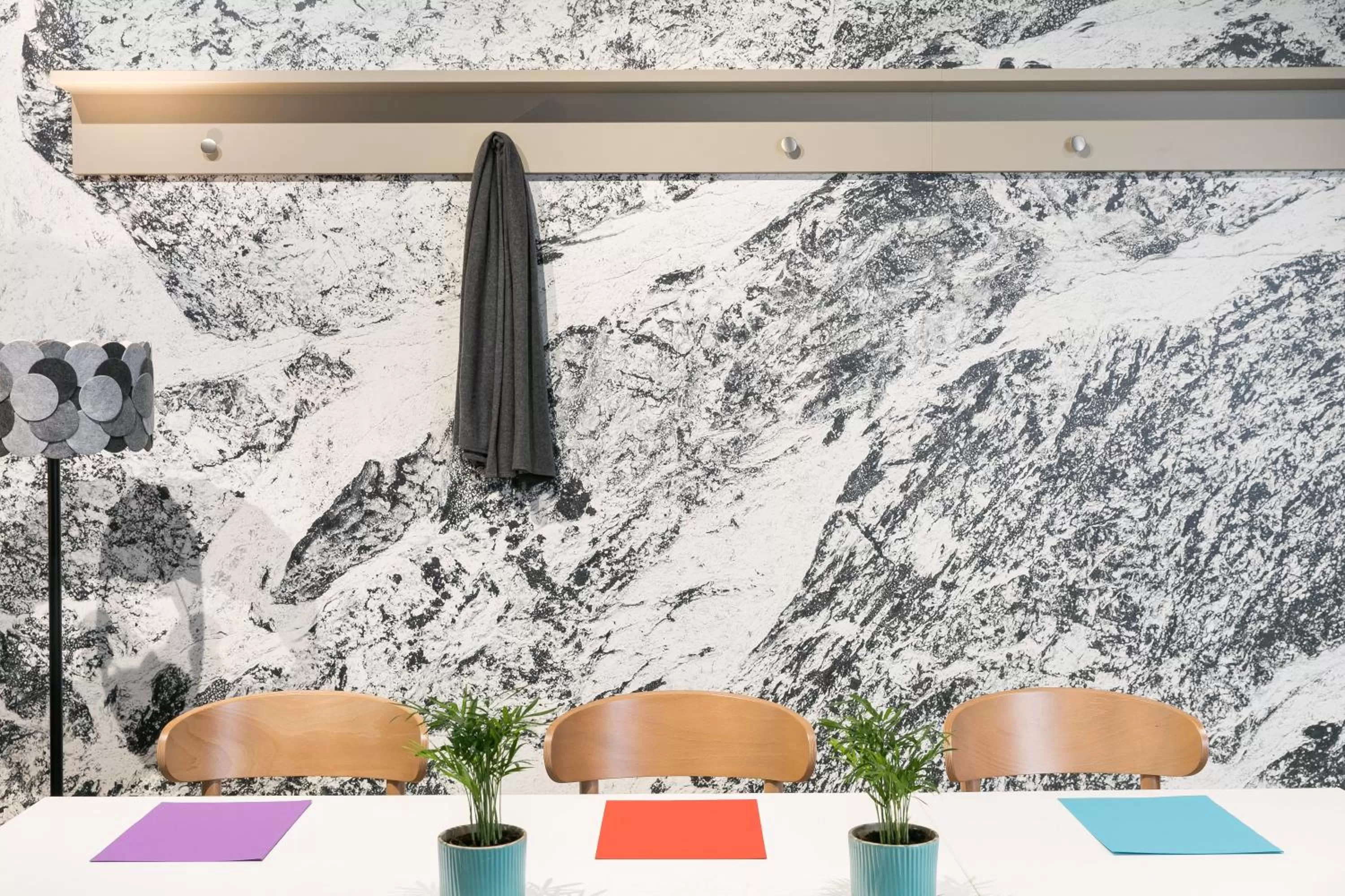 Meeting/conference room in Hotel Kaijoo by HappyCulture