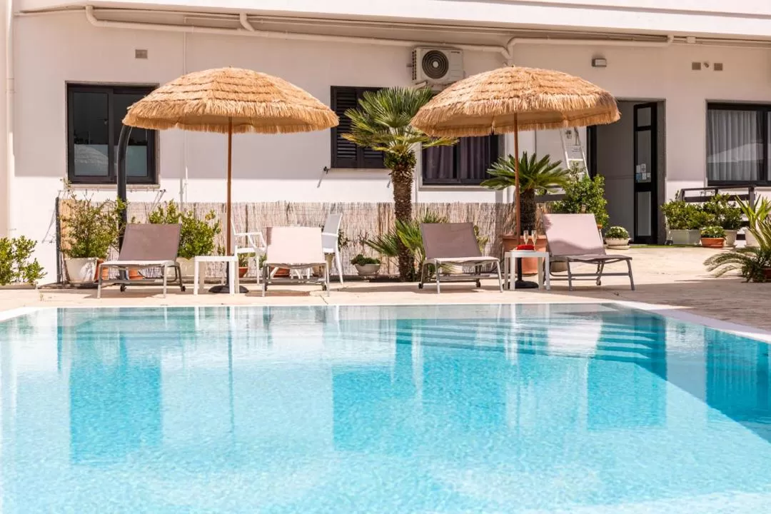 Swimming pool in La Gemma del Salento