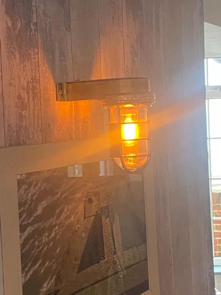 Restaurant/places to eat in The Two Lifeboats