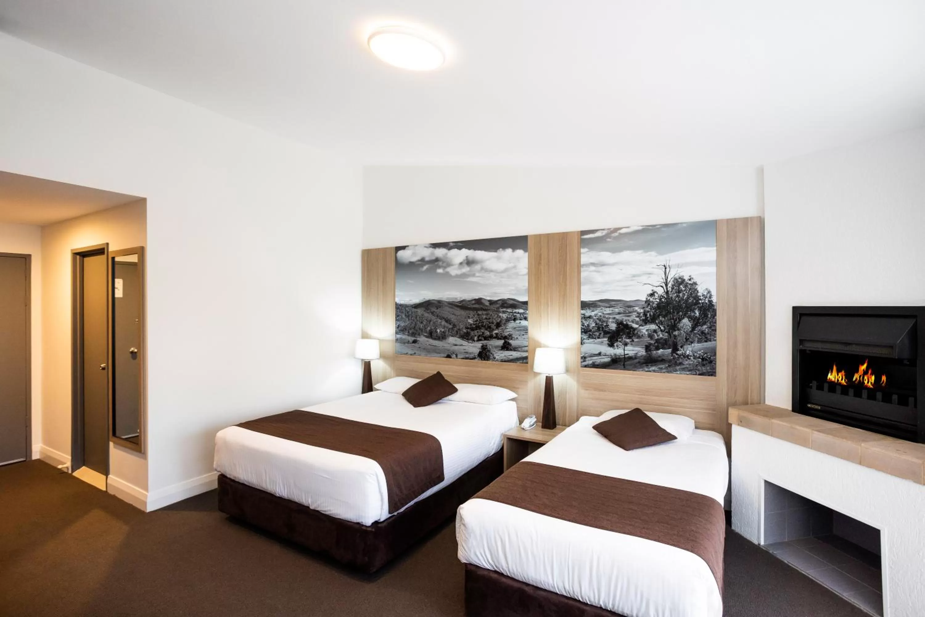 Bed in Mantra Bathurst