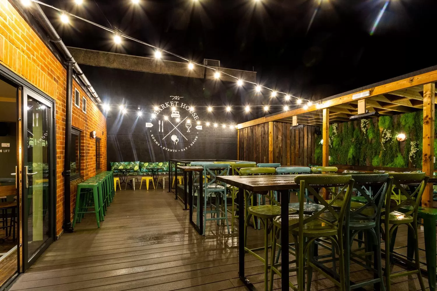 Restaurant/places to eat in The Market House