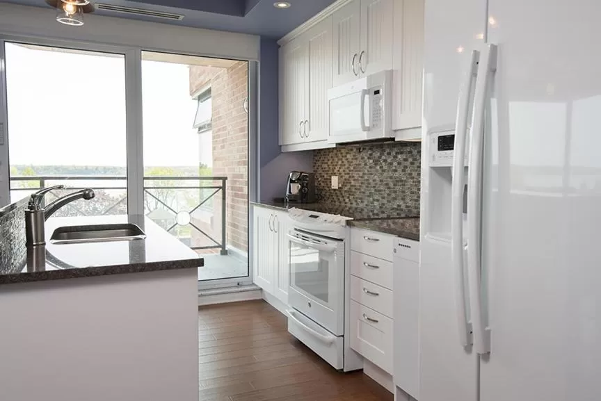 Kitchen or kitchenette in Tall Ships Landing Coastal Resort