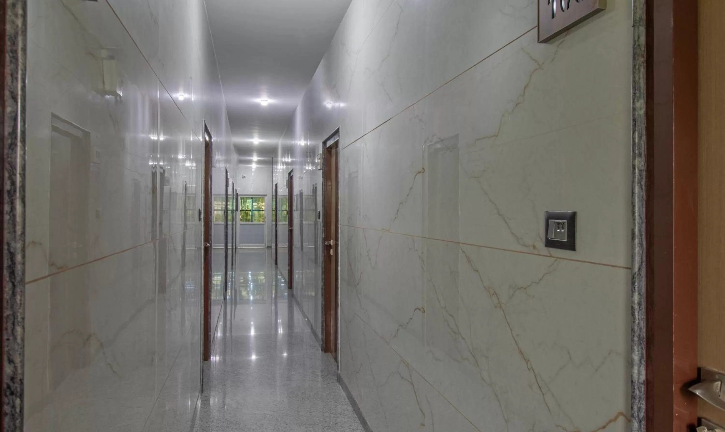 Lobby or reception in Treebo Pranav Park