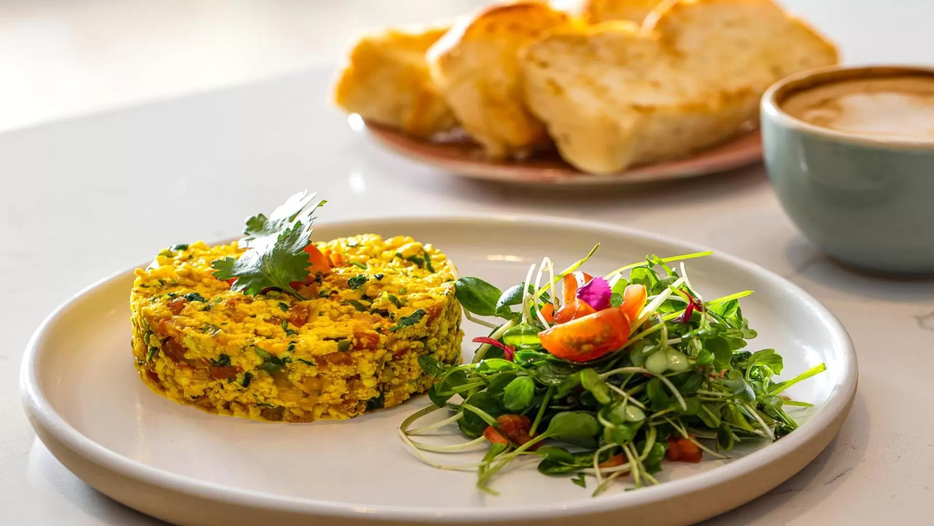 Restaurant/places to eat in Novotel Mumbai International Airport