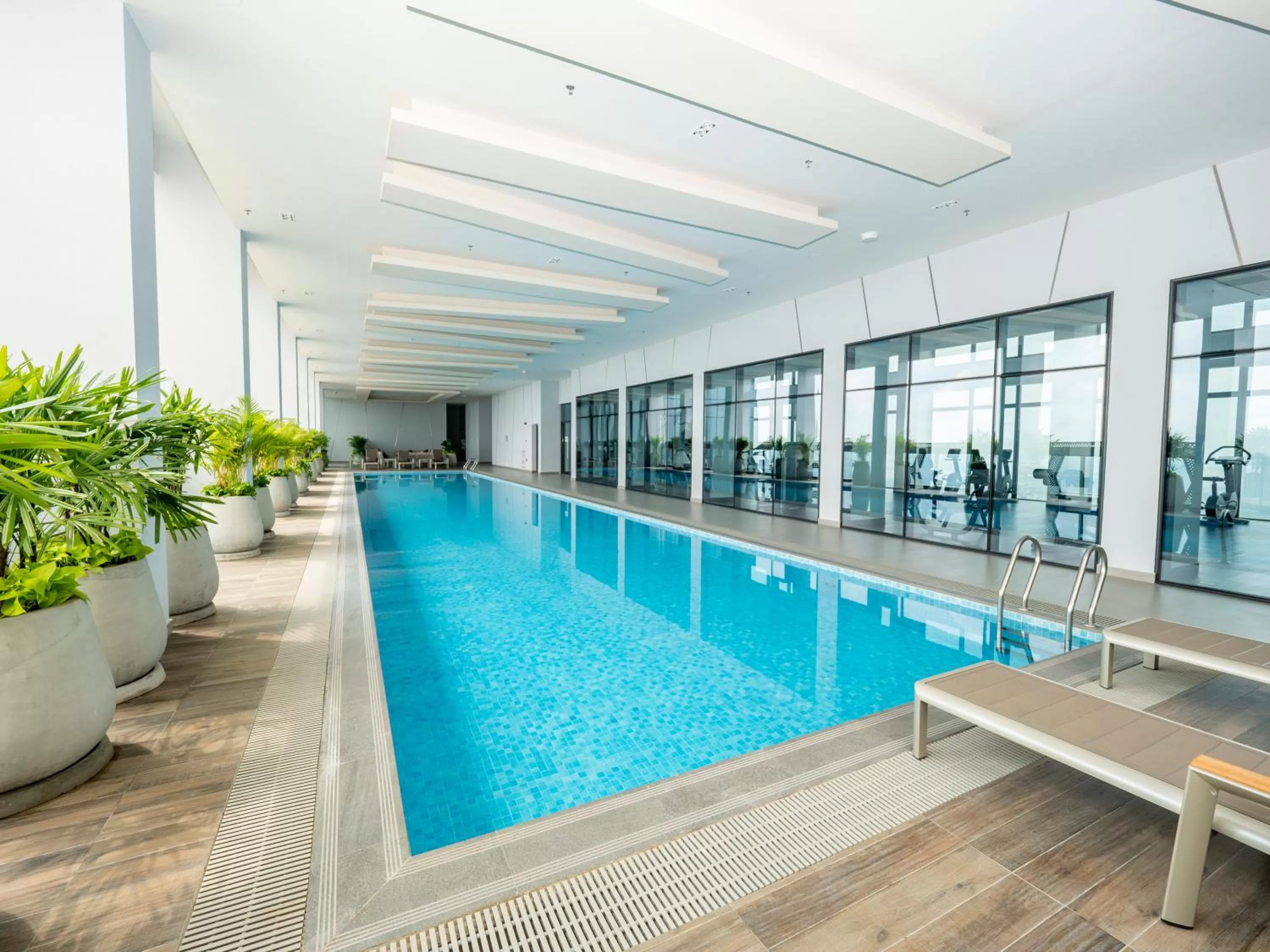 Swimming pool in The Bridge Club