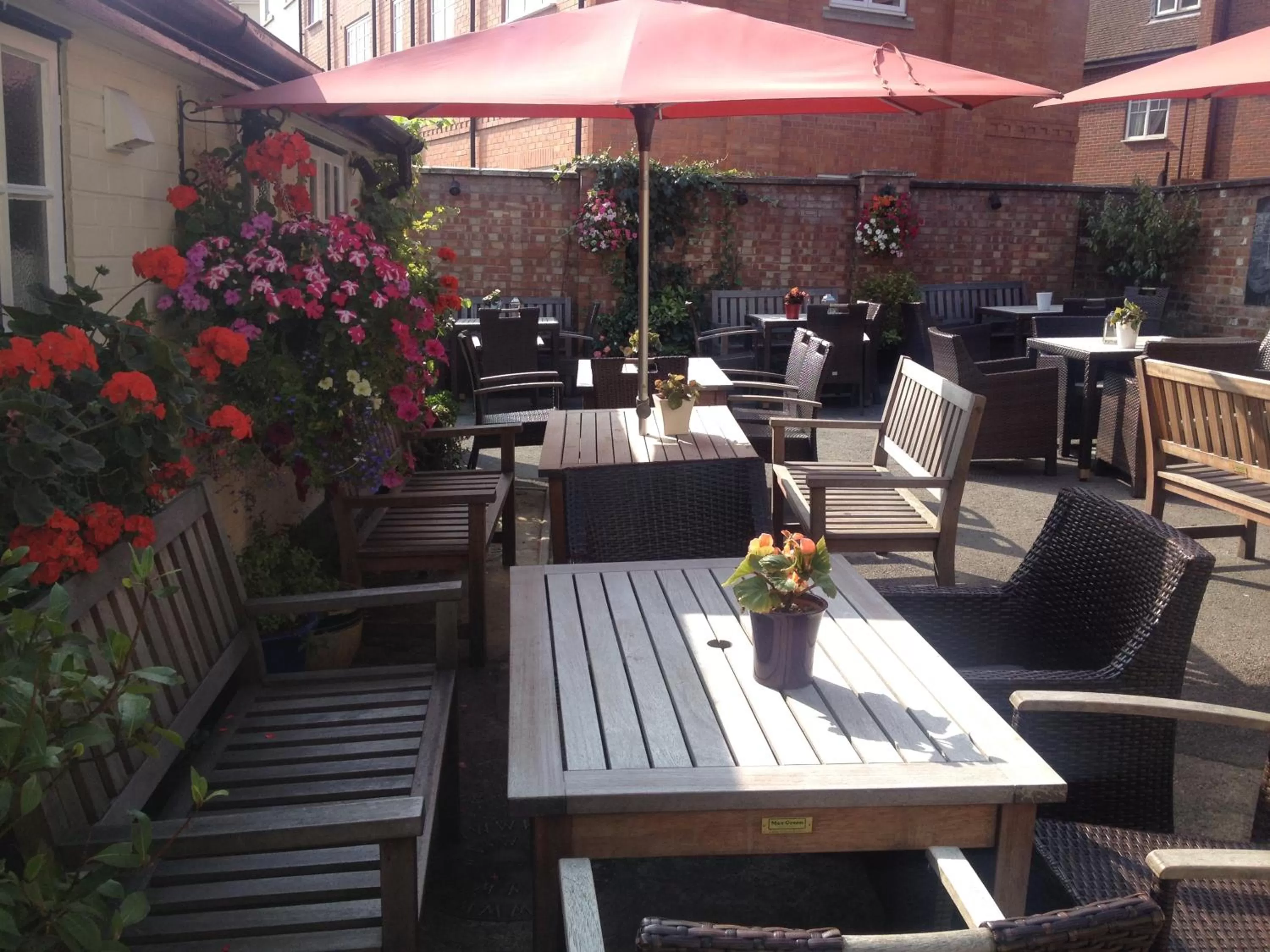 Restaurant/places to eat in The Brewery Tap