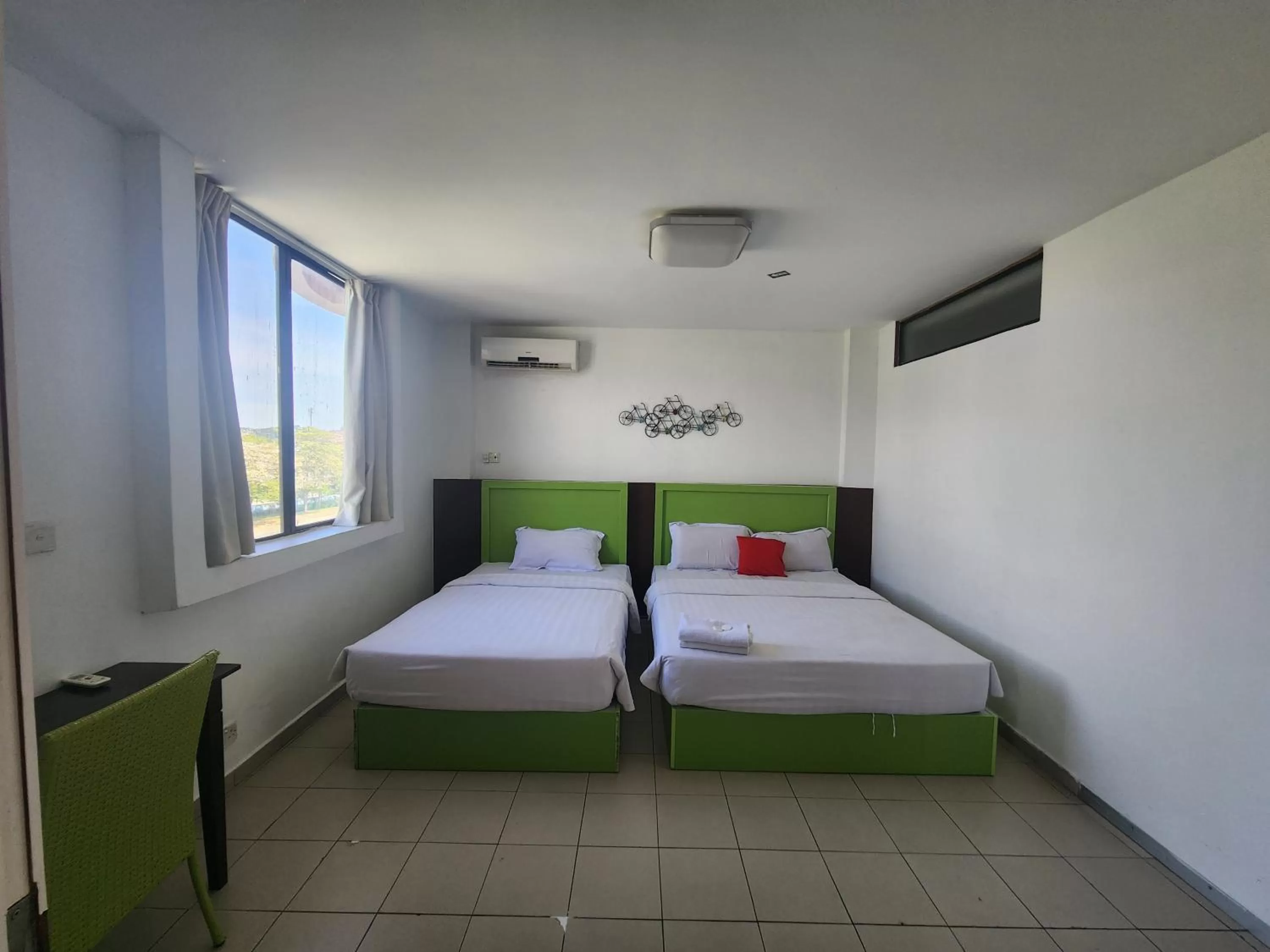 Bedroom, Bed in Y Hotel