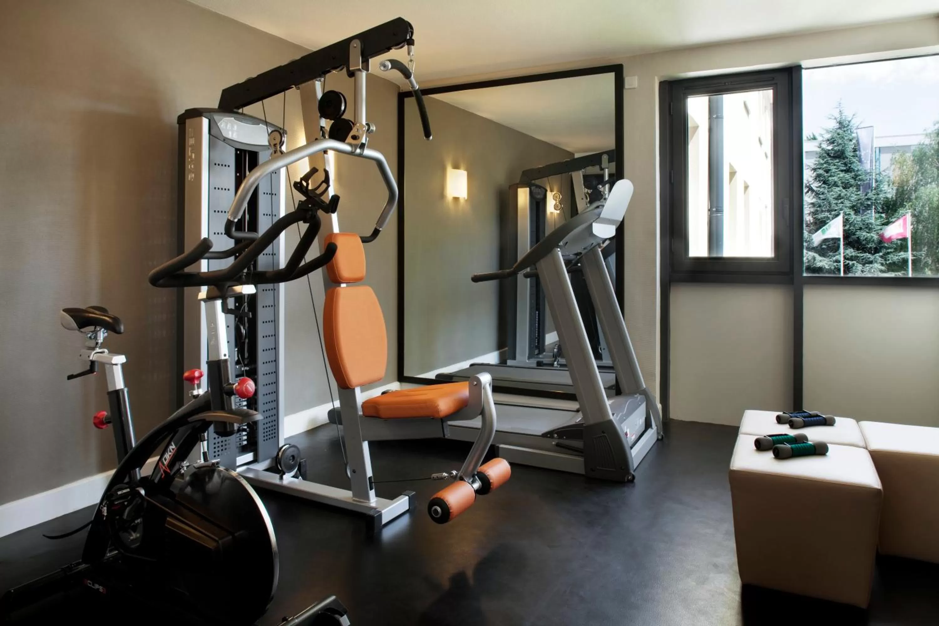 Fitness centre/facilities in Aiden by Best Western Paris Roissy CDG