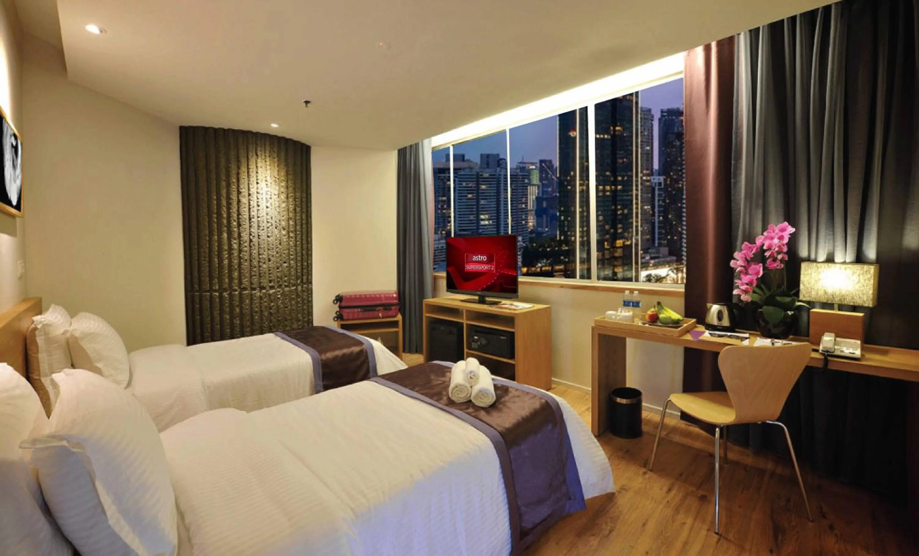 Photo of the whole room, Bed in de King Hotel KLCC