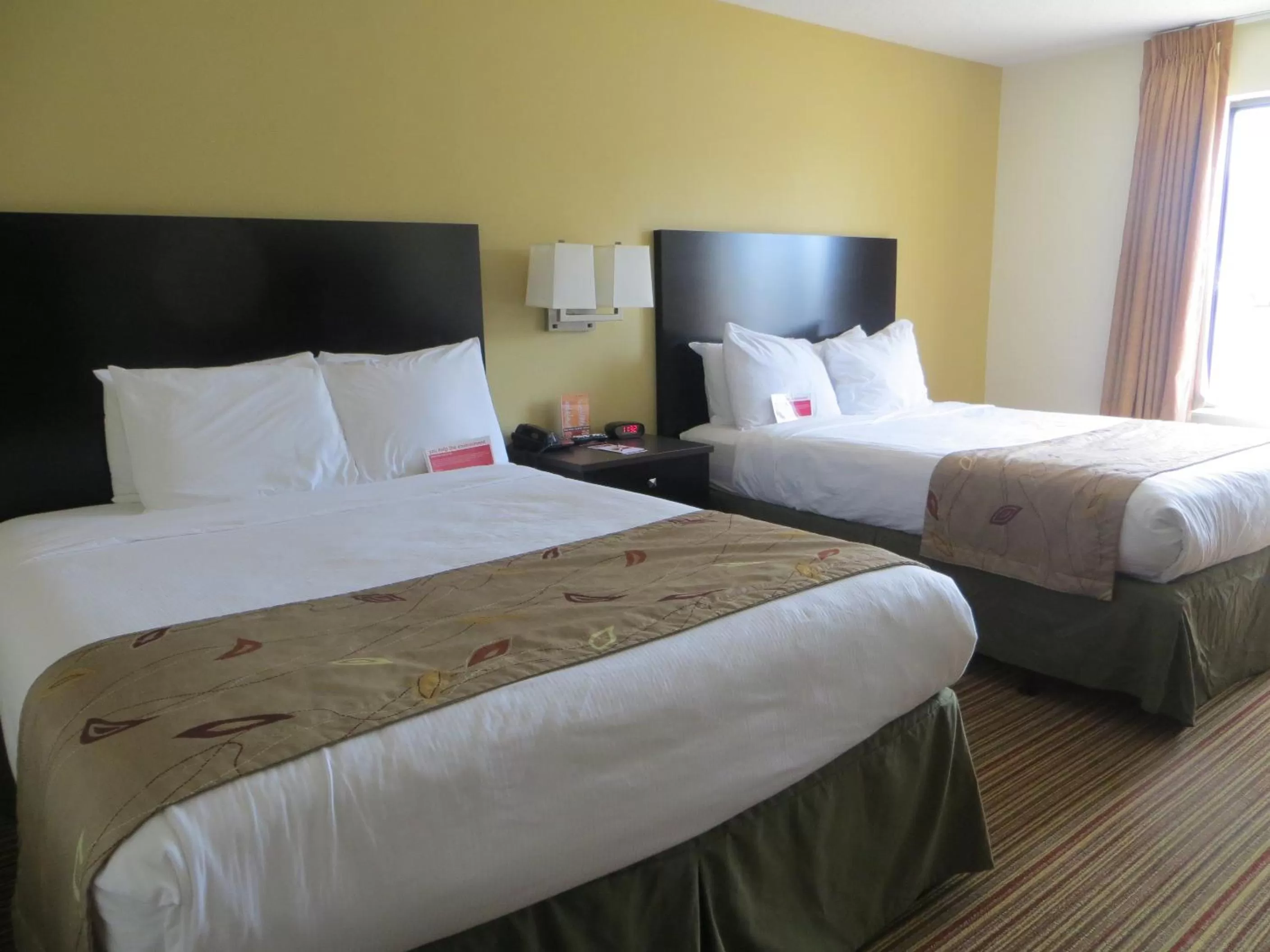One-Bedroom Suite - Non-Smoking in Ramada by Wyndham Wisconsin Dells I-90