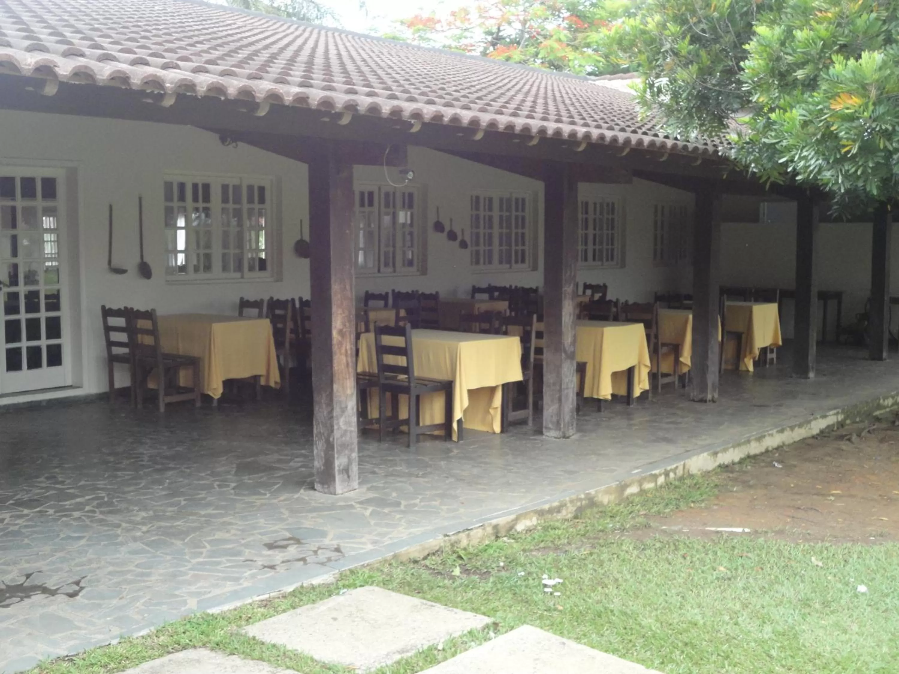 Restaurant/Places to Eat in Pousada Flor da Serra