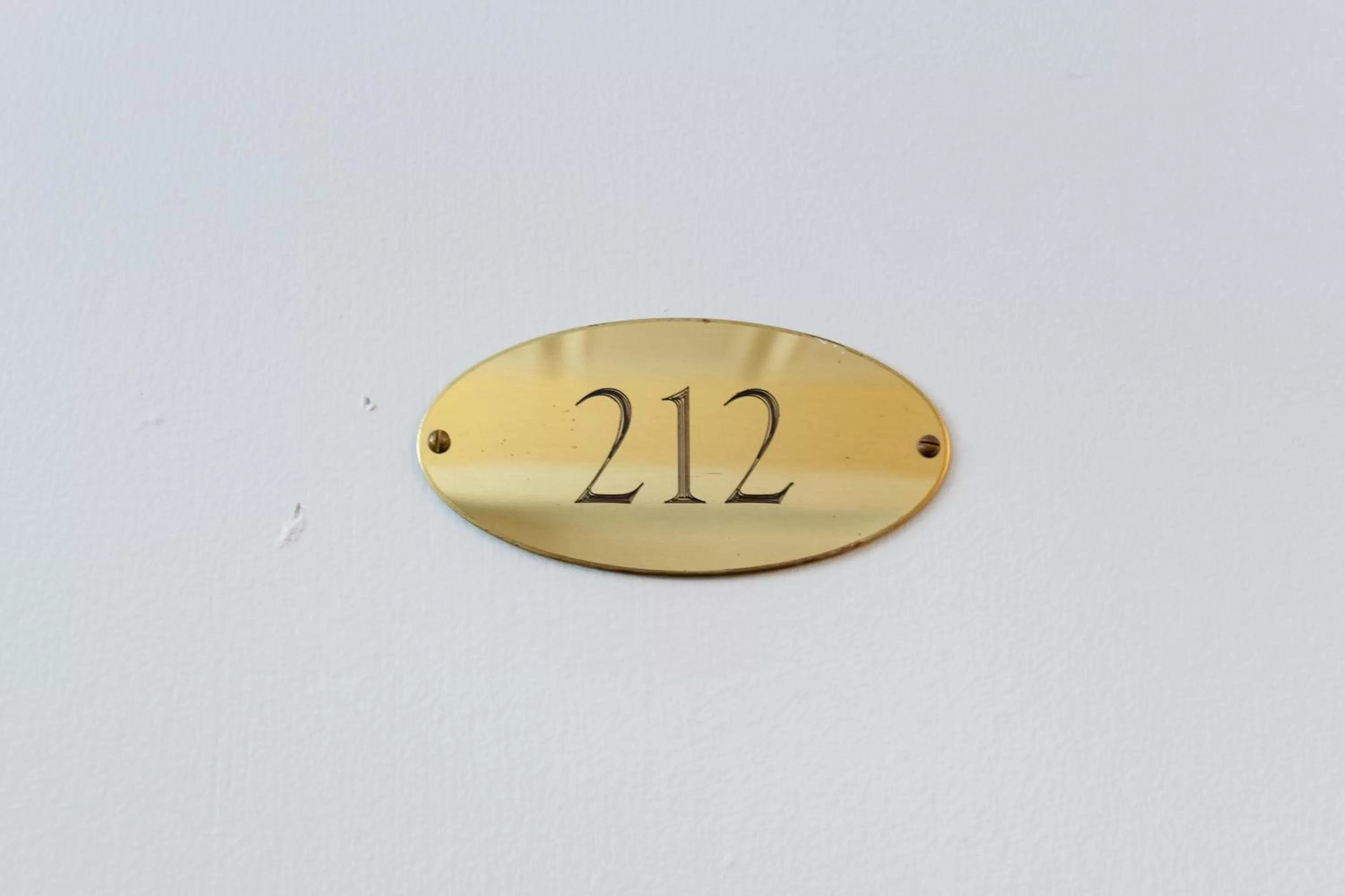 Property Logo/Sign in Hotel Frankfort & Restaurant