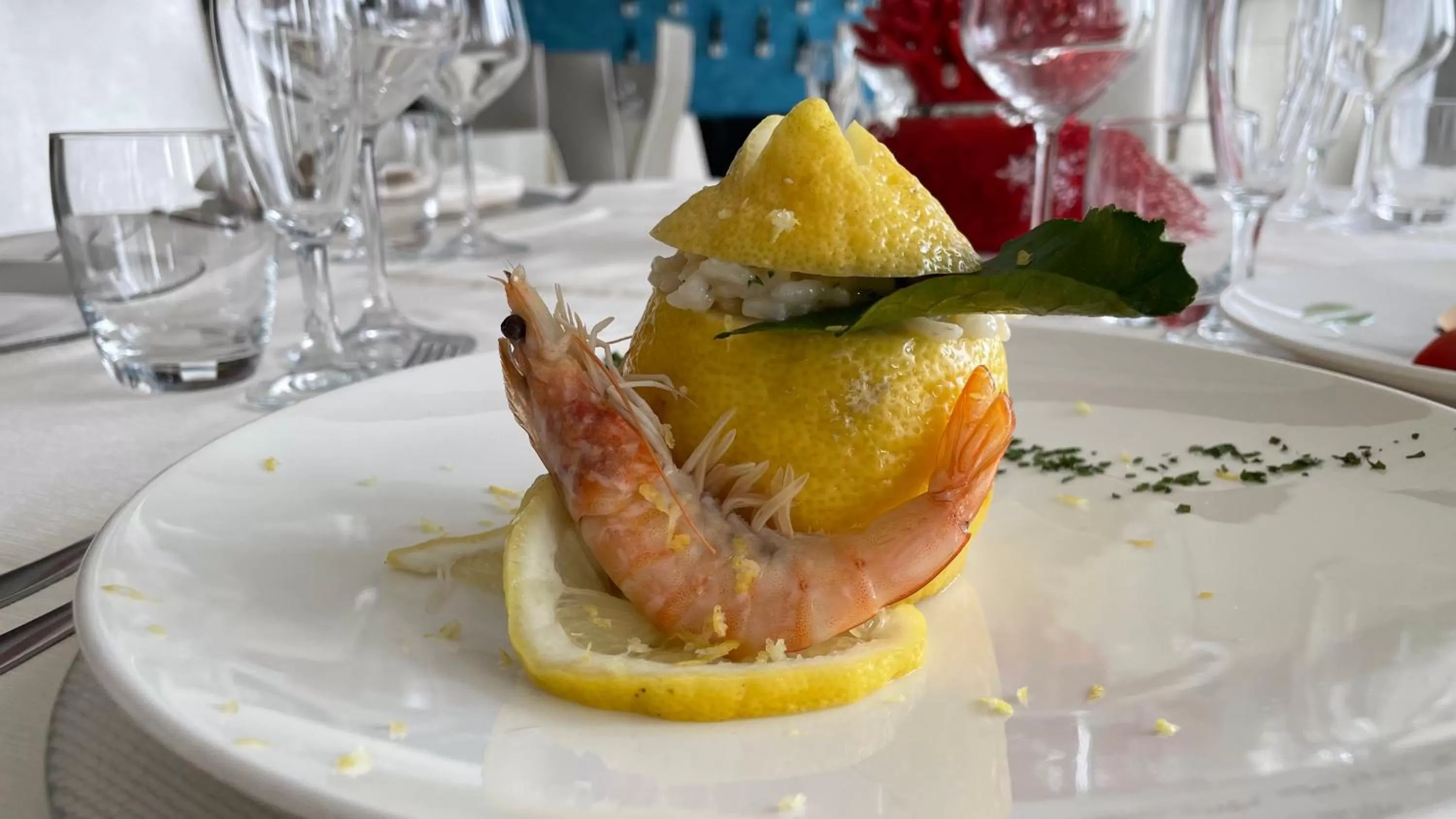 Restaurant/places to eat in Hotel Poseidon