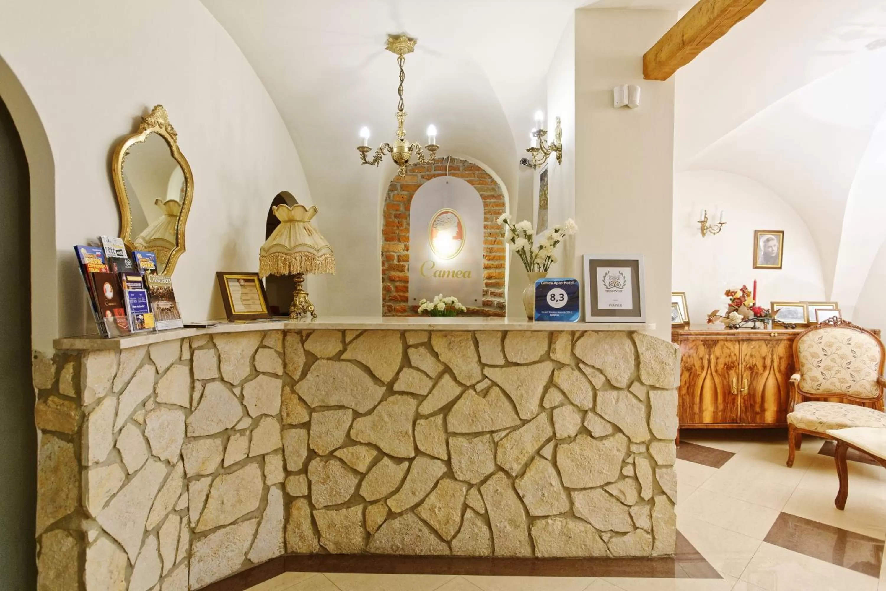 Lobby or reception in Aparthotel Camea