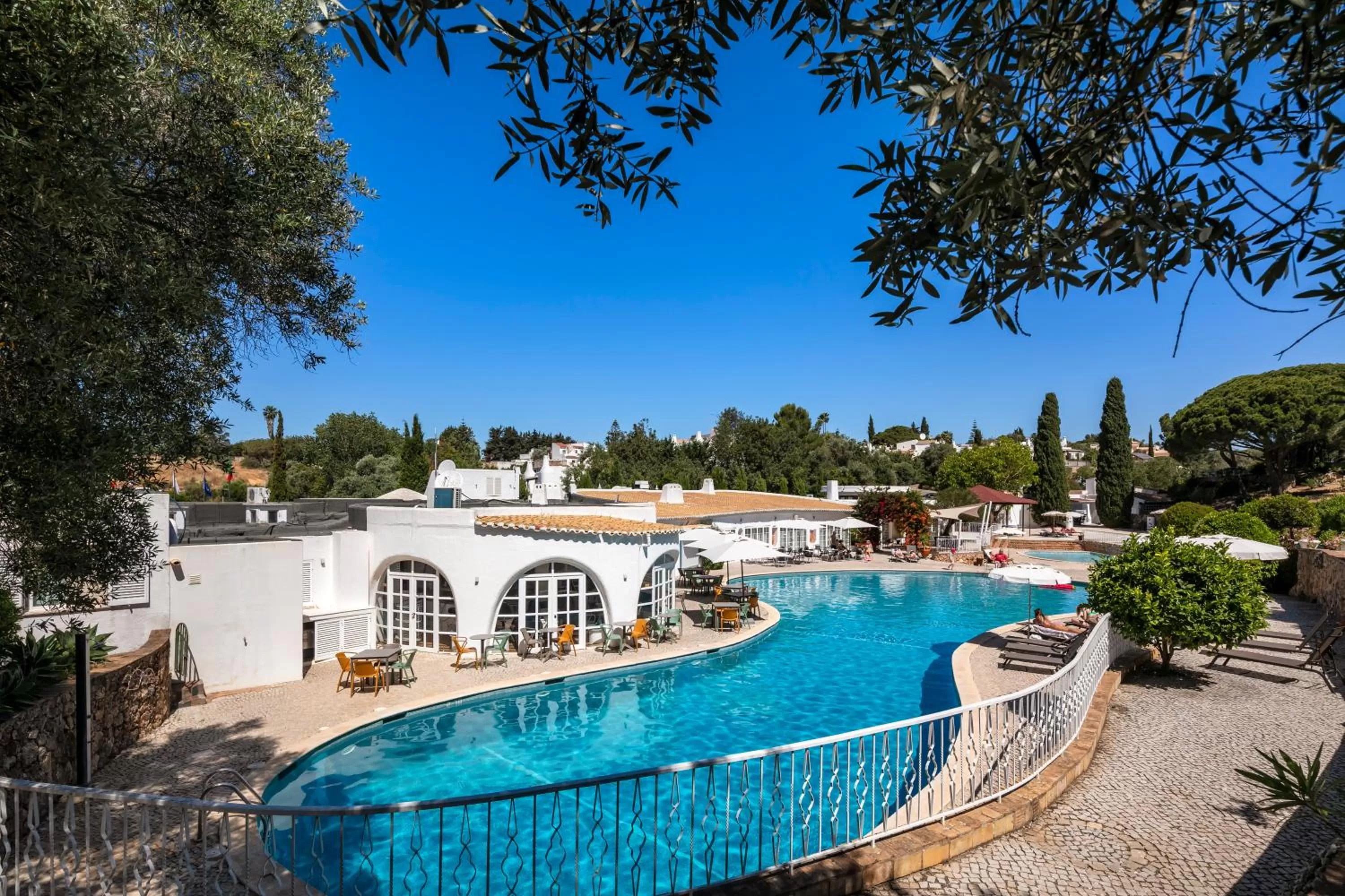 Property building in Quinta Do Paraiso - AL