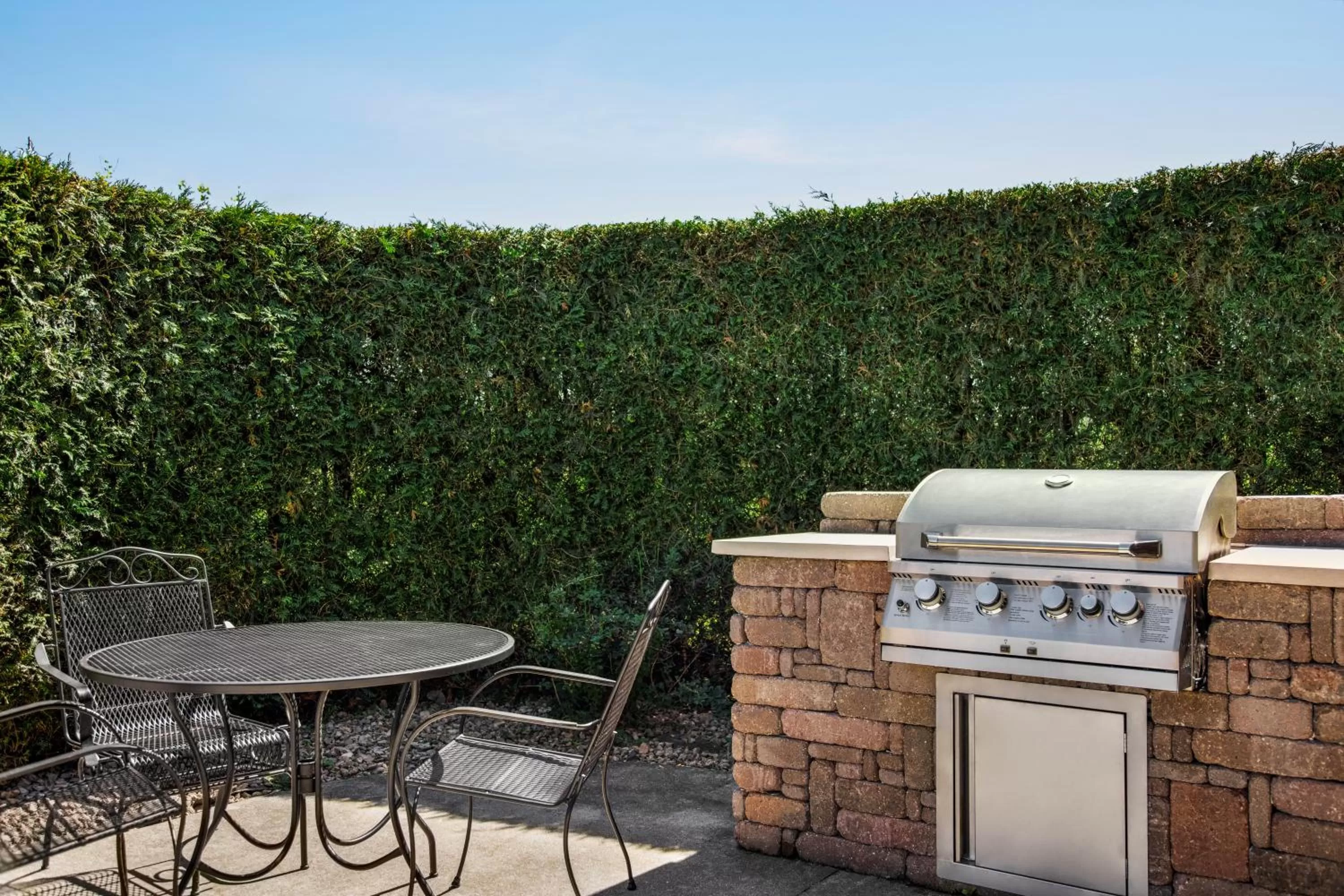 BBQ facilities in AmericInn by Wyndham Baudette