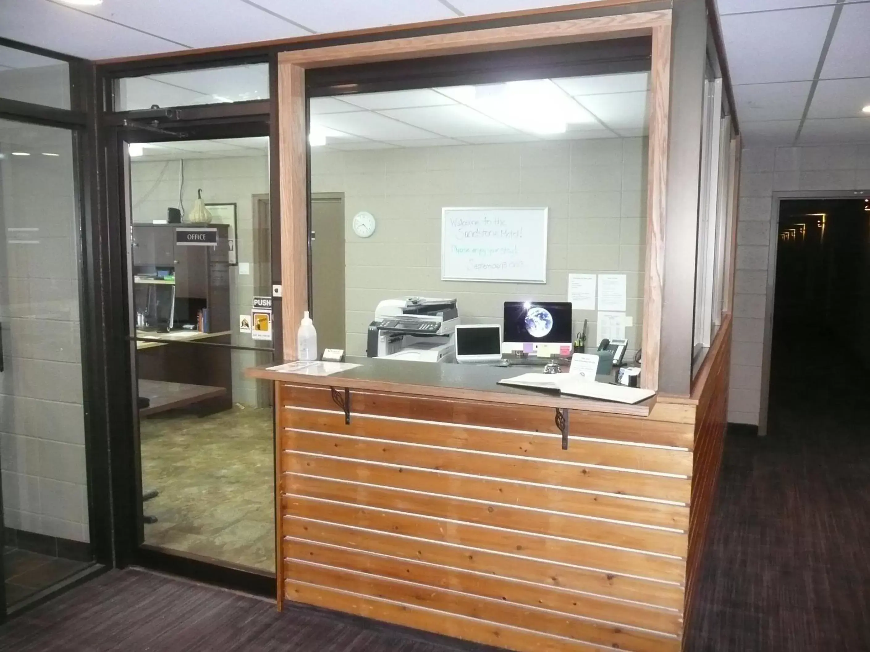 Sandstone Motel Sandstone Motel