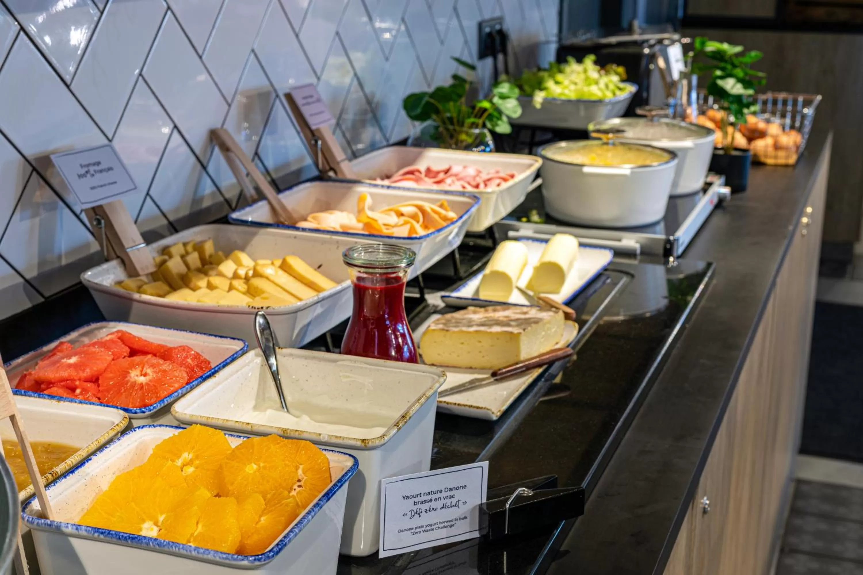 Breakfast in ibis Rueil-Malmaison Centre