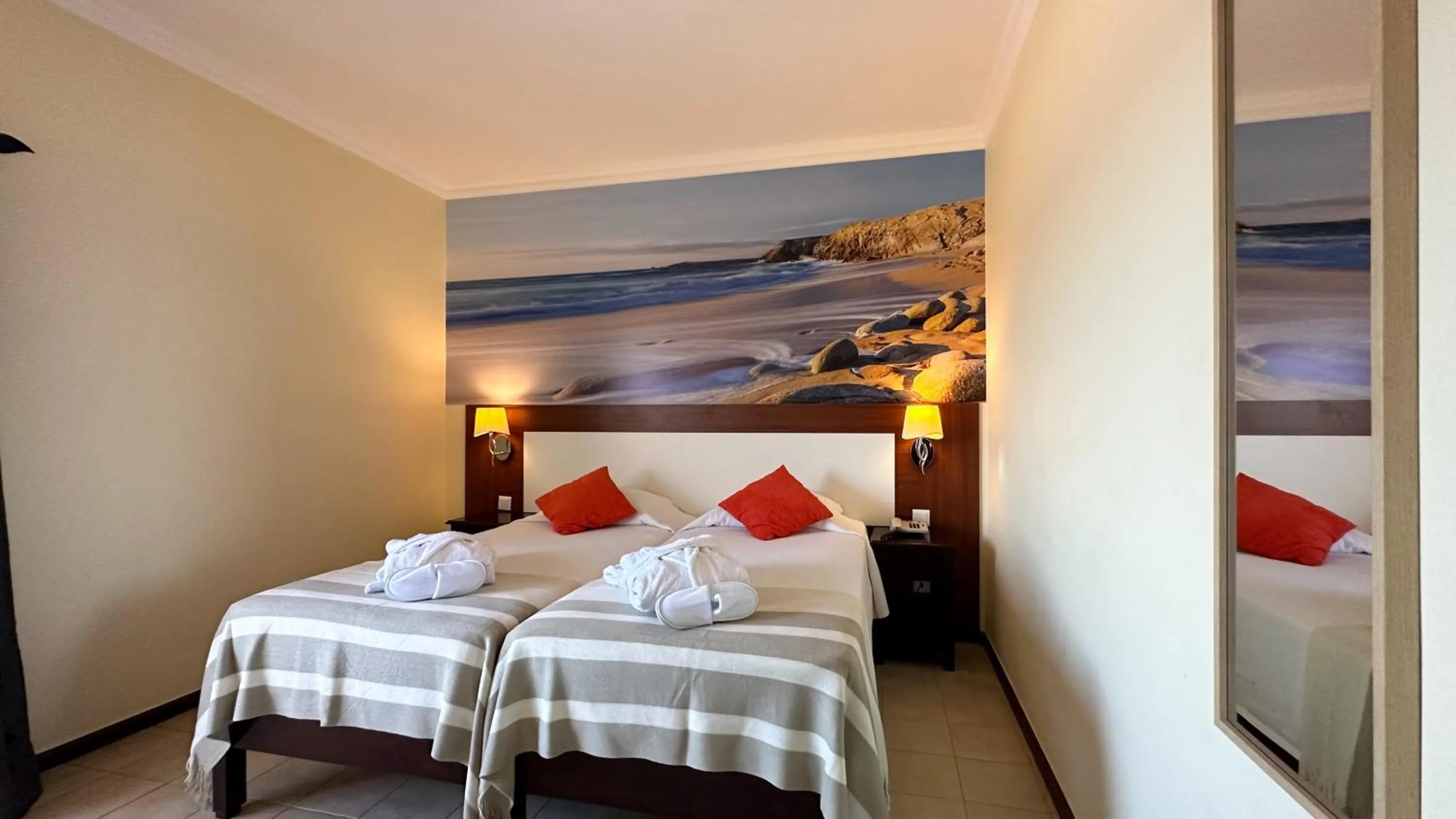 Bed in Hotel Avenida Praia