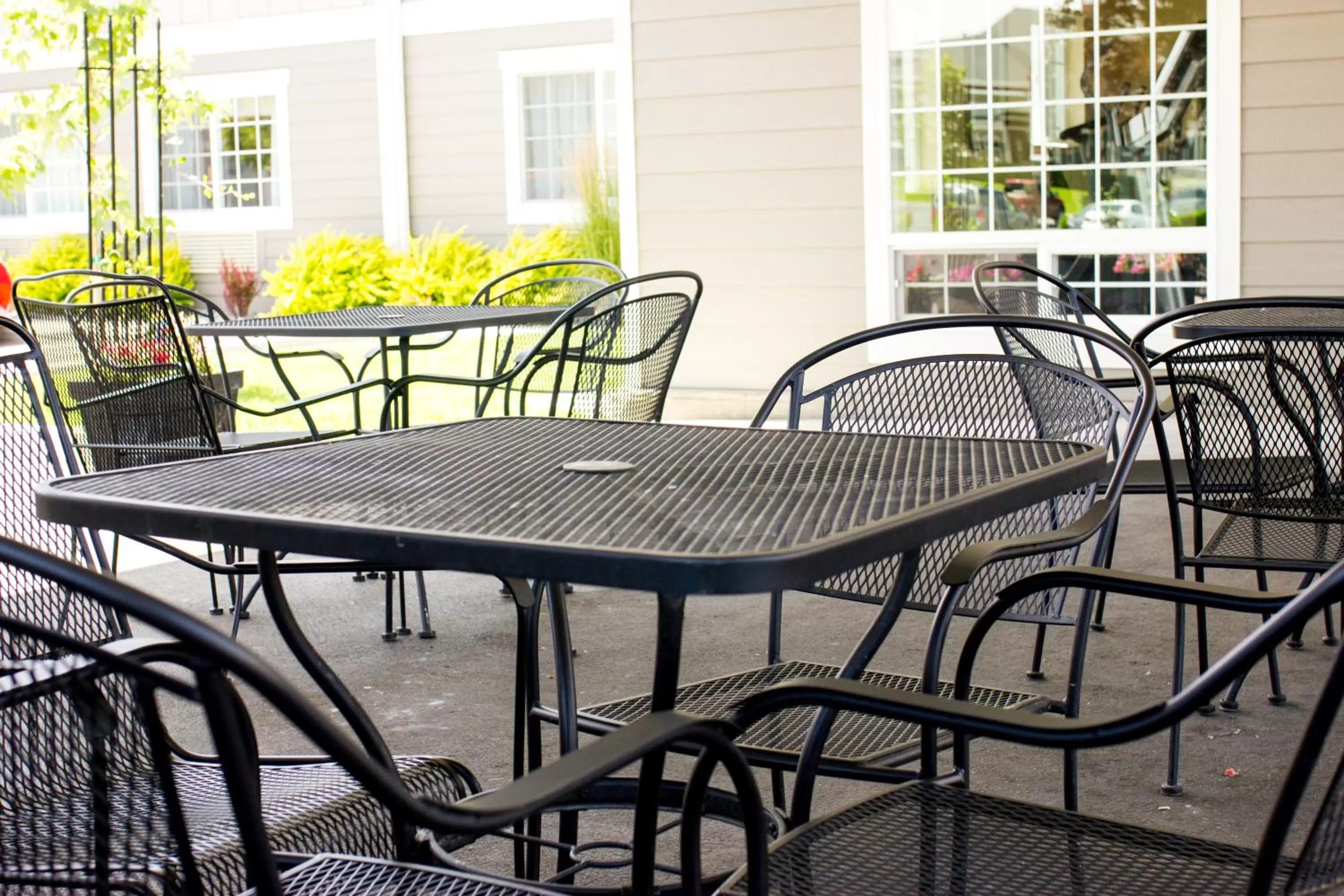 BBQ facilities in Inn at Moses Lake