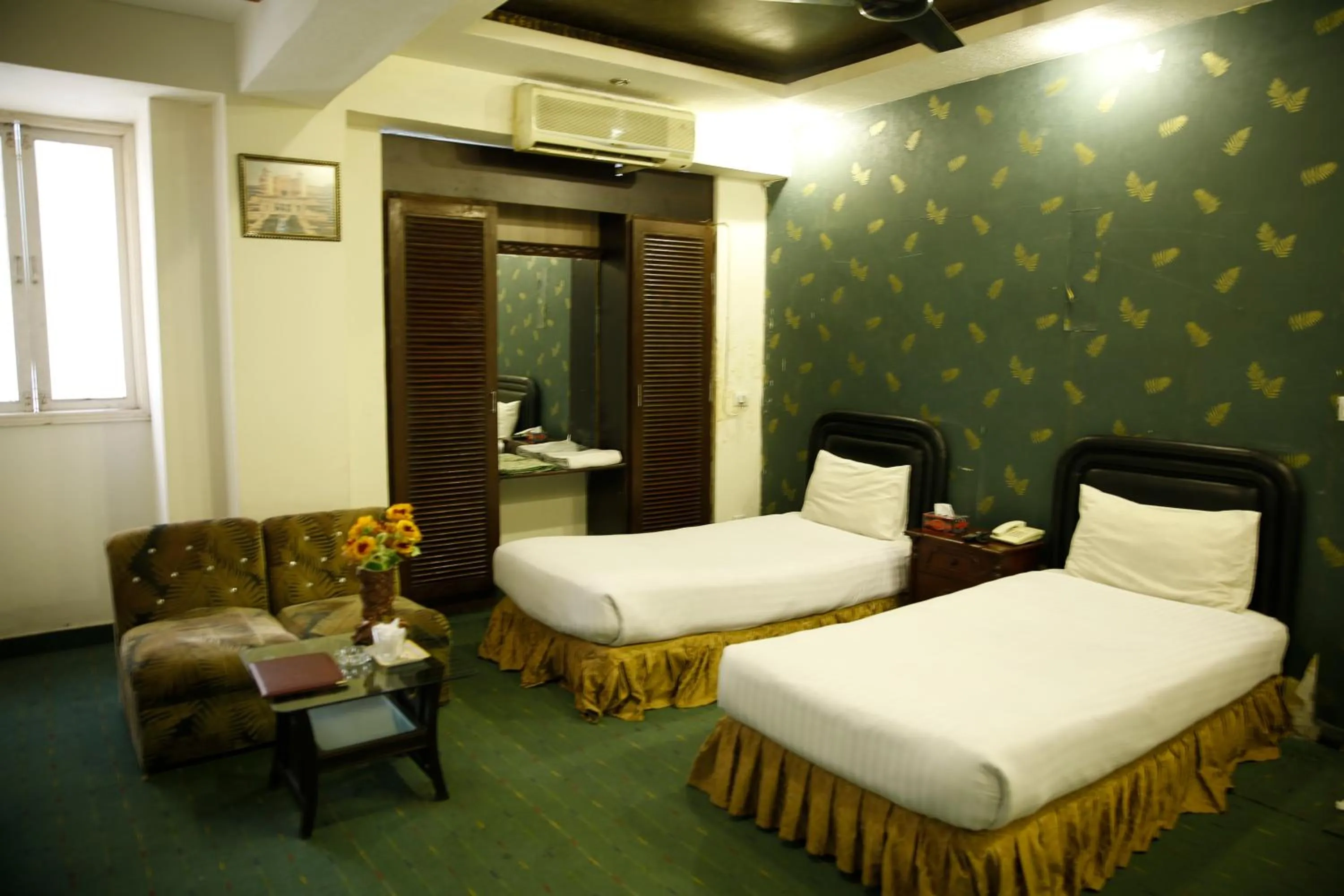 Bedroom in Premier Inn Davis Road Lahore