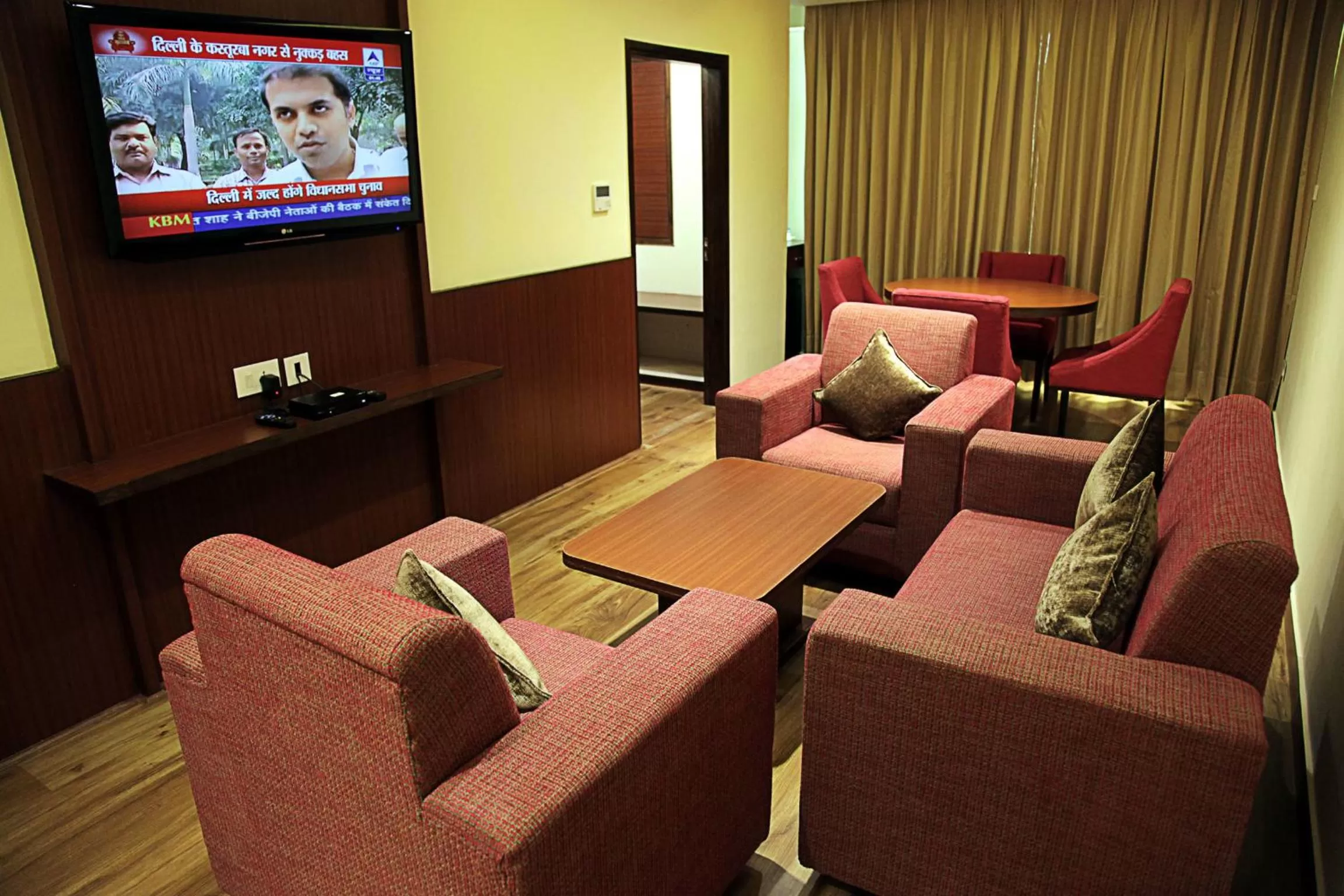 TV and multimedia in Hotel Cama