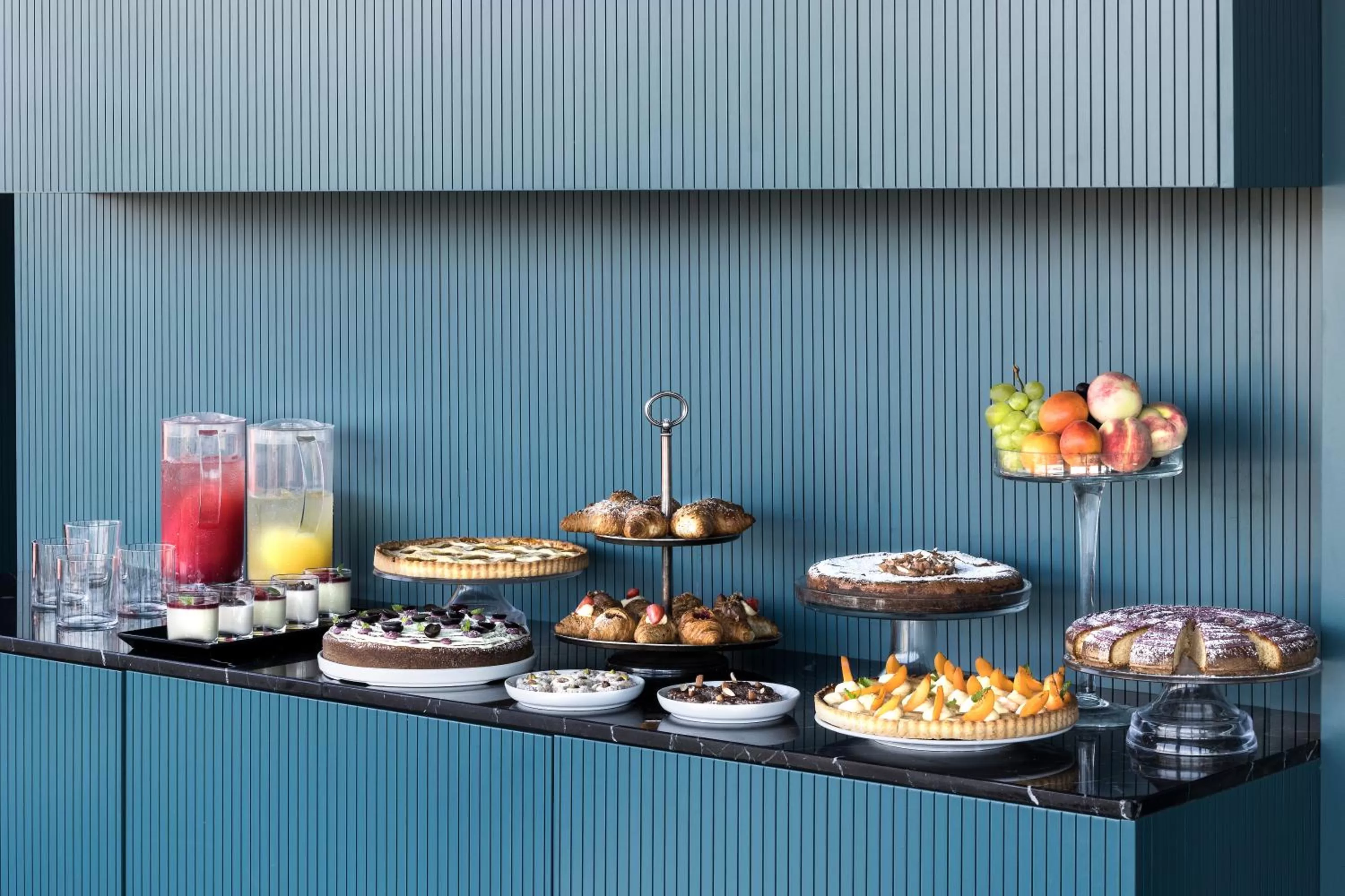 Breakfast in Hotel Plaza Opéra