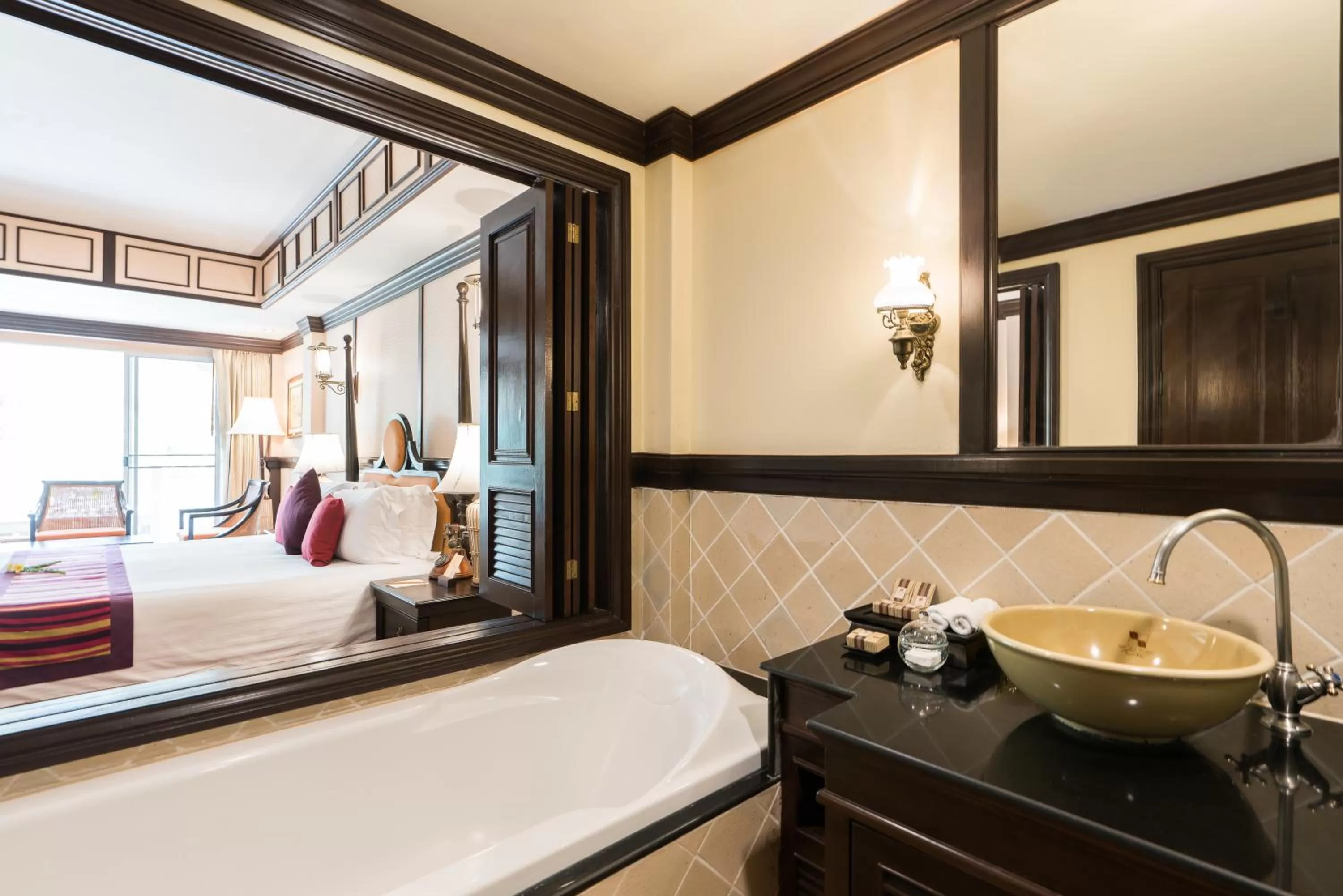 Bathroom, Bed in Wora Bura Hua Hin Resort & Spa
