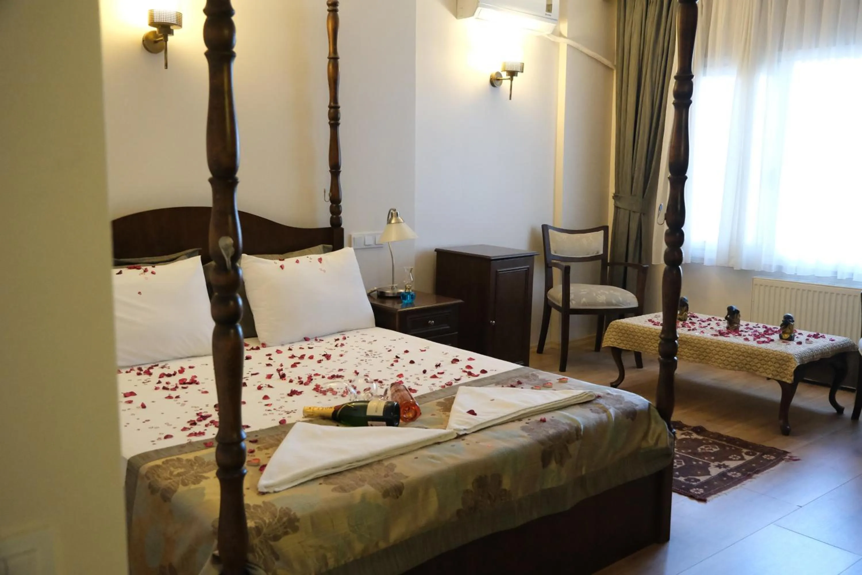 Living room, Bed in Villa Sofia